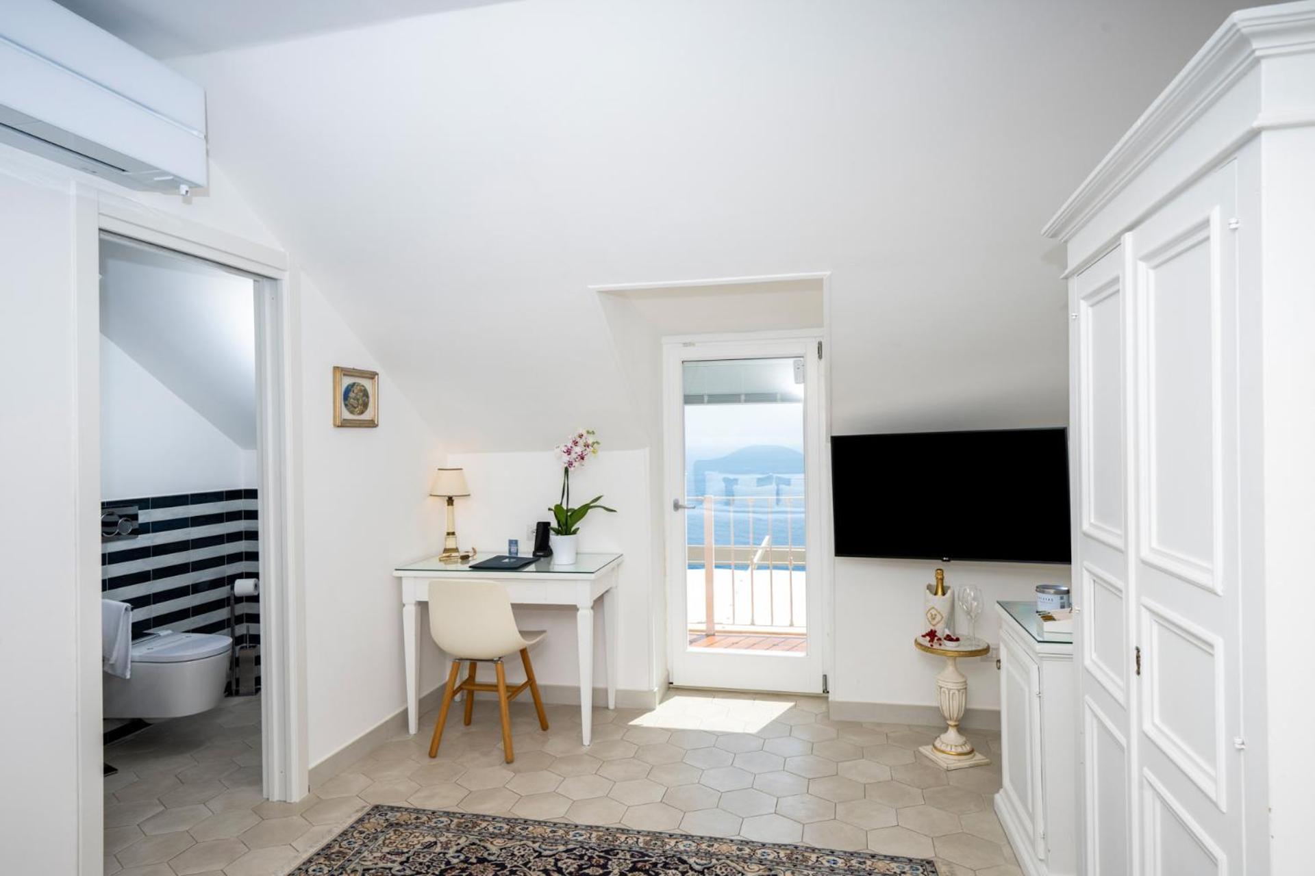 Classic Double Room with Sea View - Attic - Photo 7