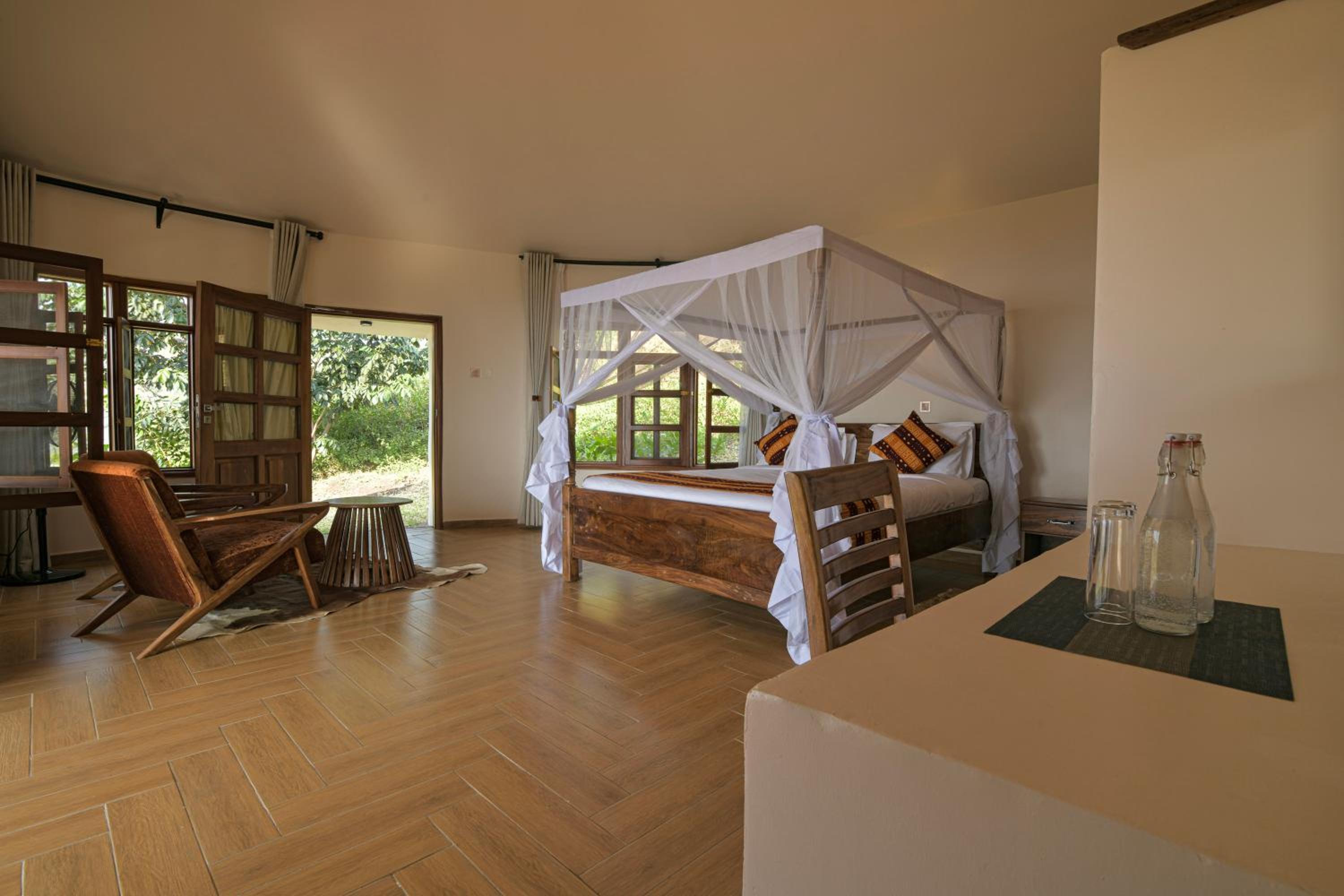 Twin Room with Lake View photo 1
