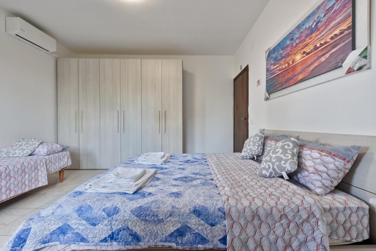 Standard Triple Room photo 3