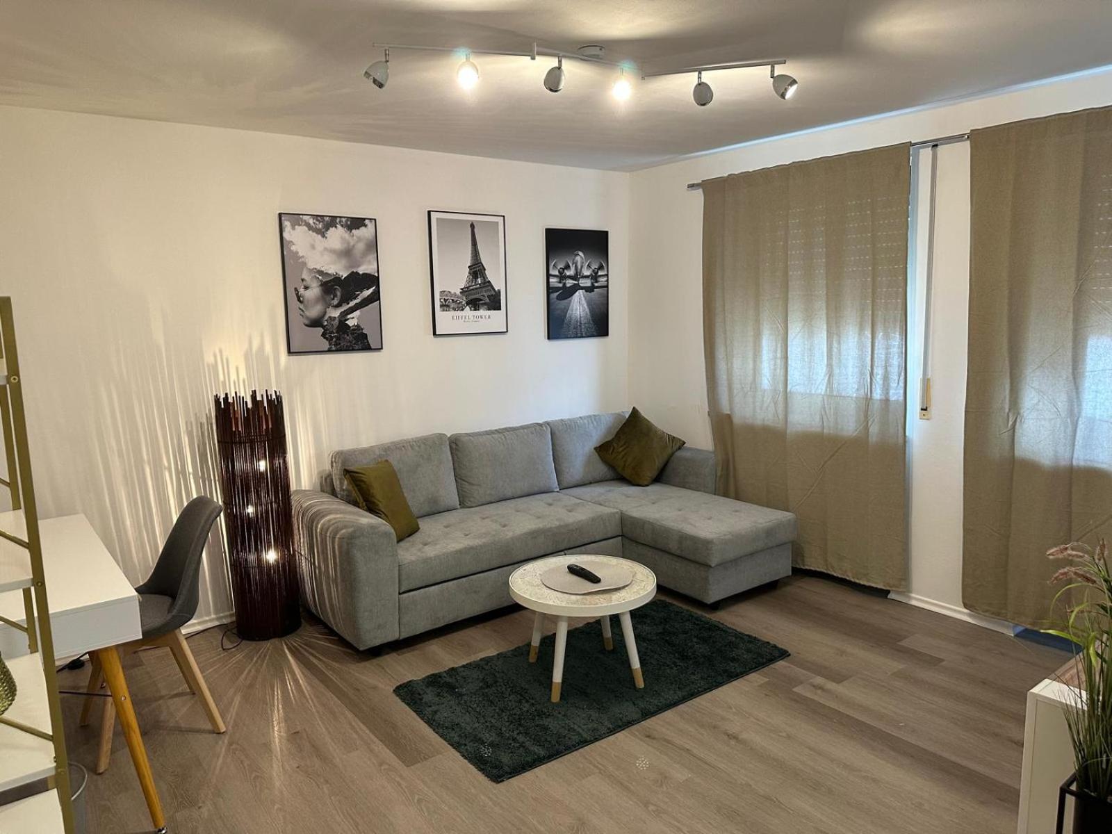 One-Bedroom Apartment photo 1