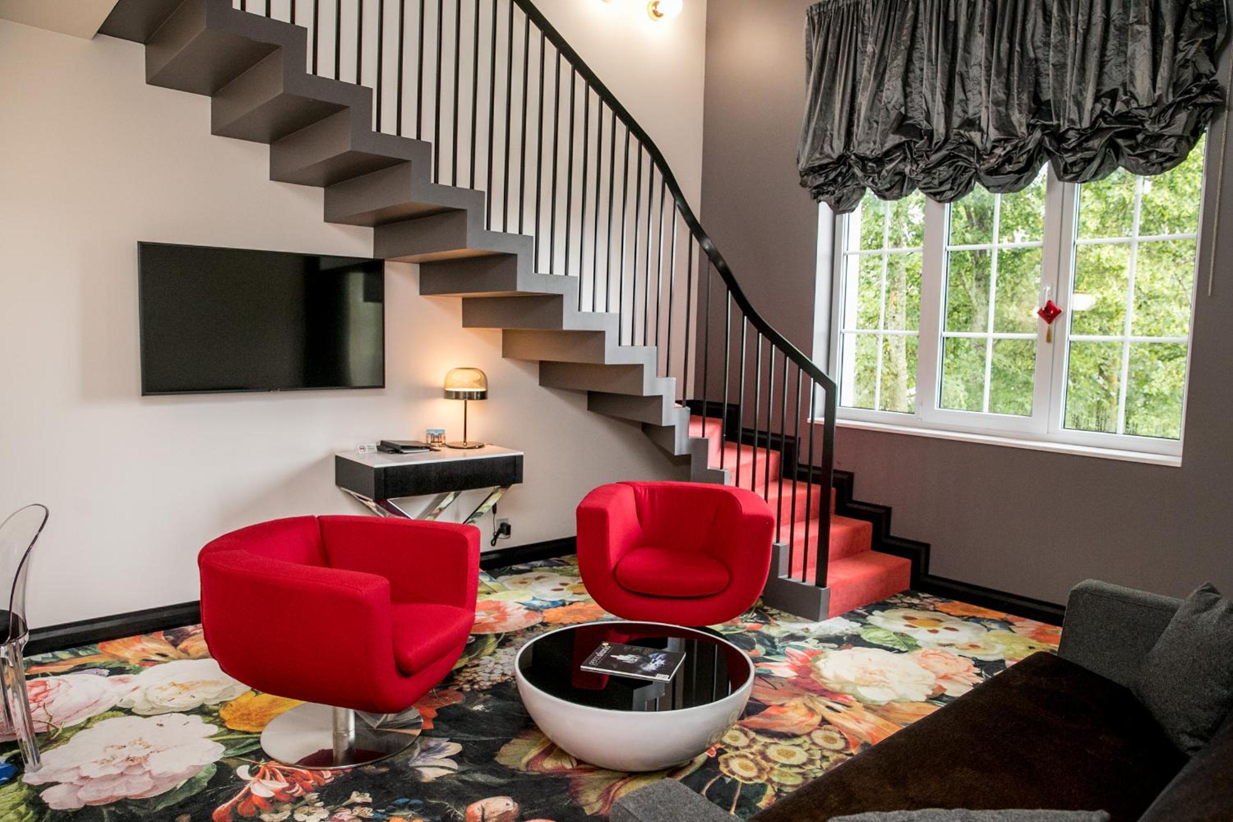 Royal Suite with Sauna and Hot Tub - Photo 1