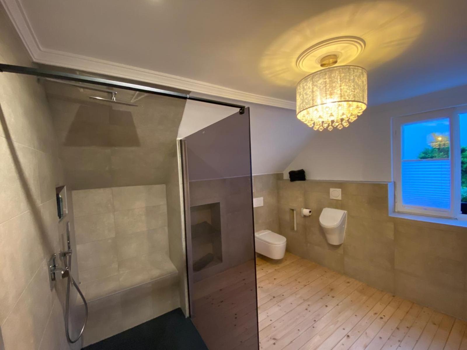 Three-Bedroom House photo 3