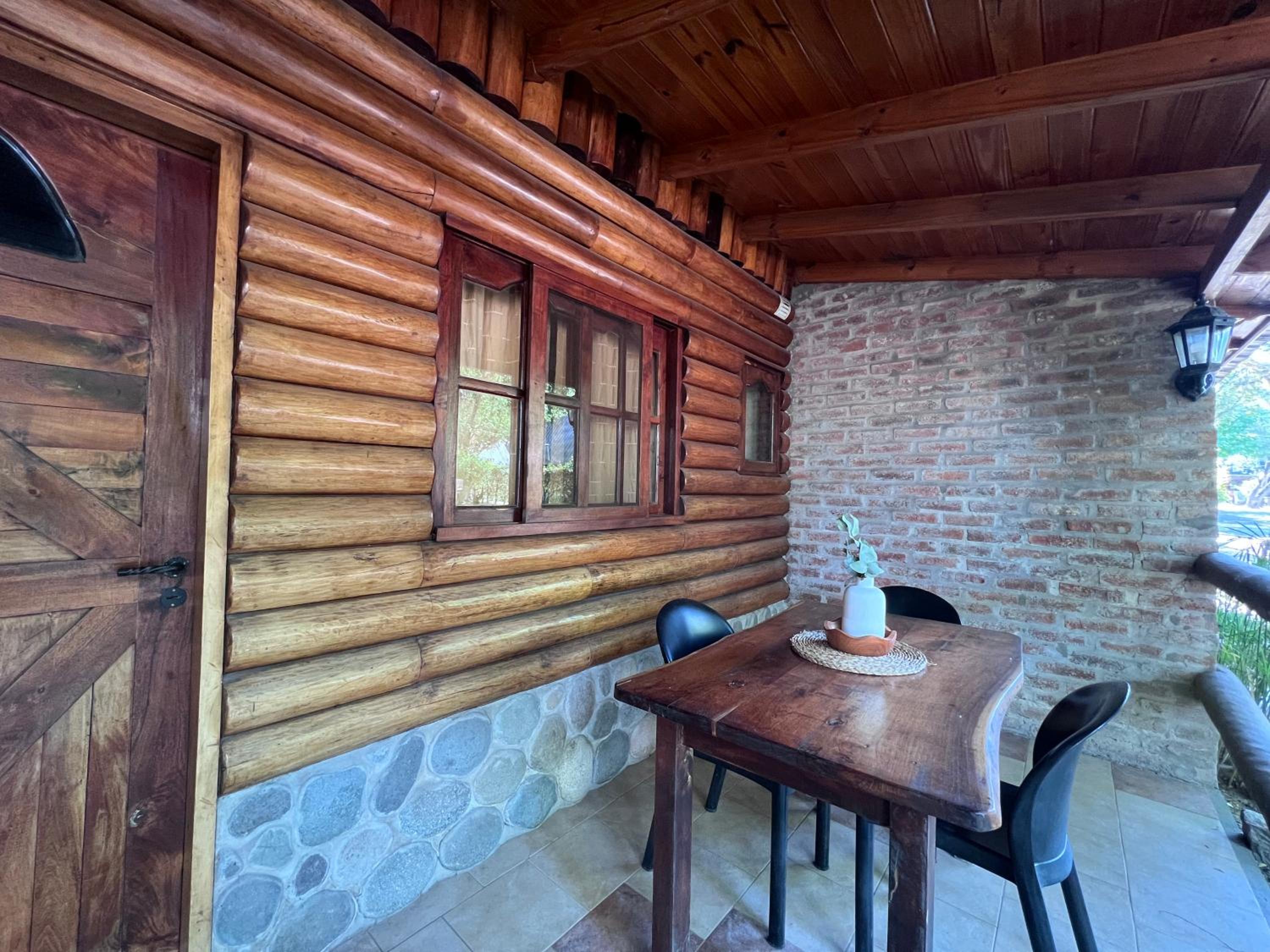 Bungalow photo 2