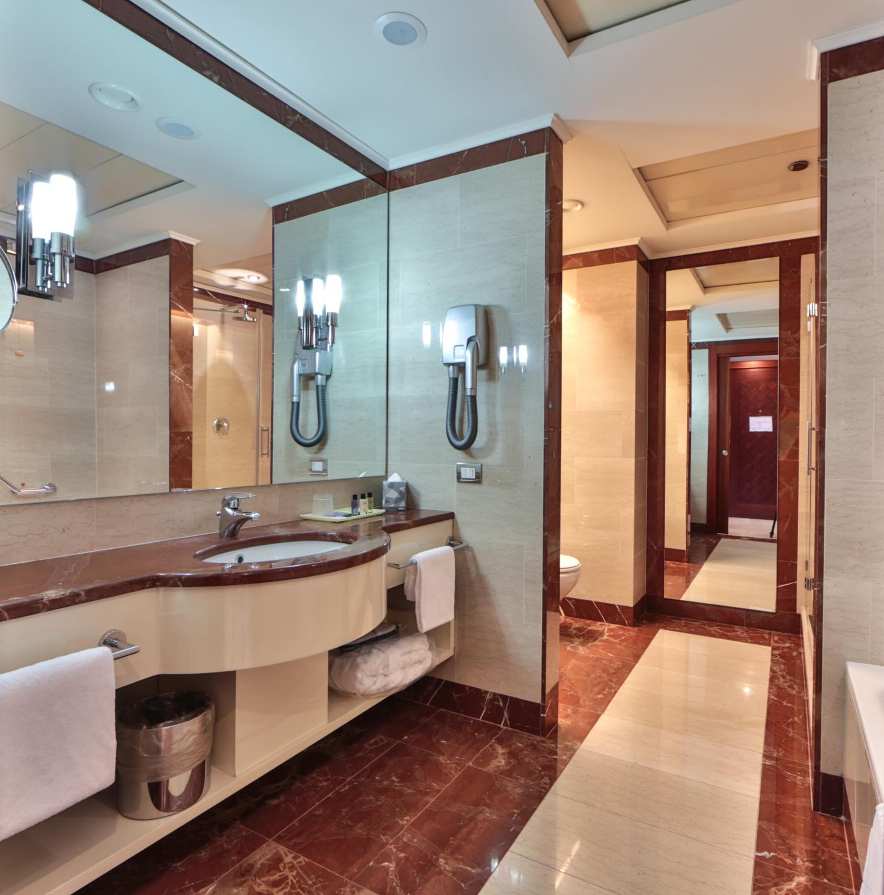 Junior Suite with Sofa Bed - Photo 5