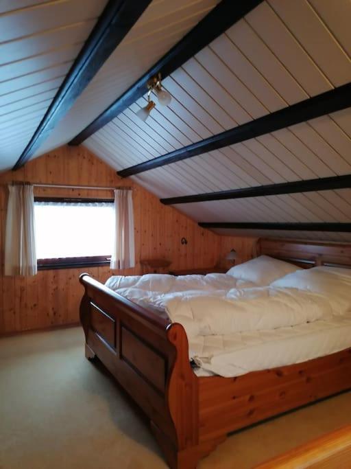 One-Bedroom House photo 1