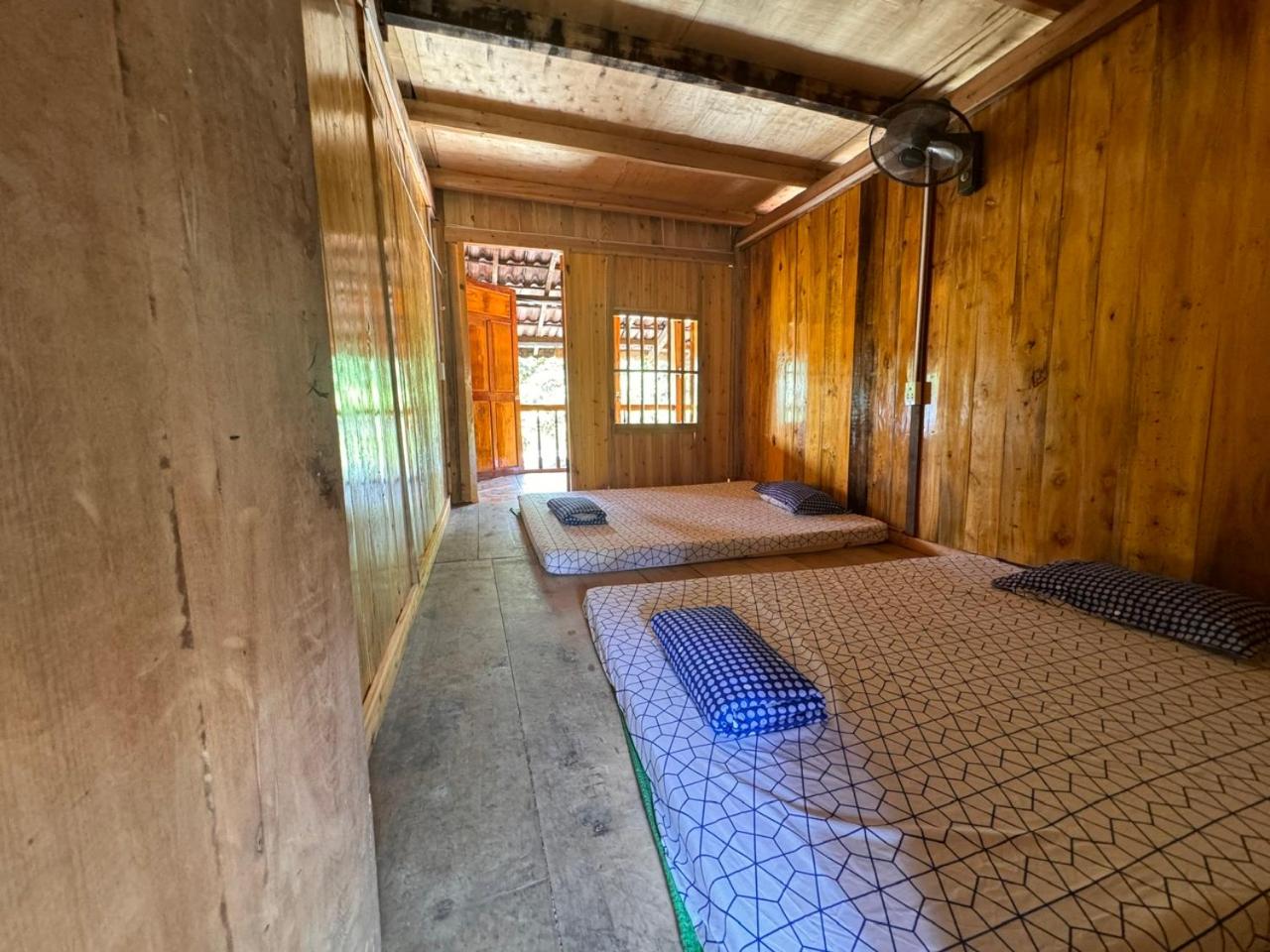 Quadruple Room with Private Bathroom photo 3