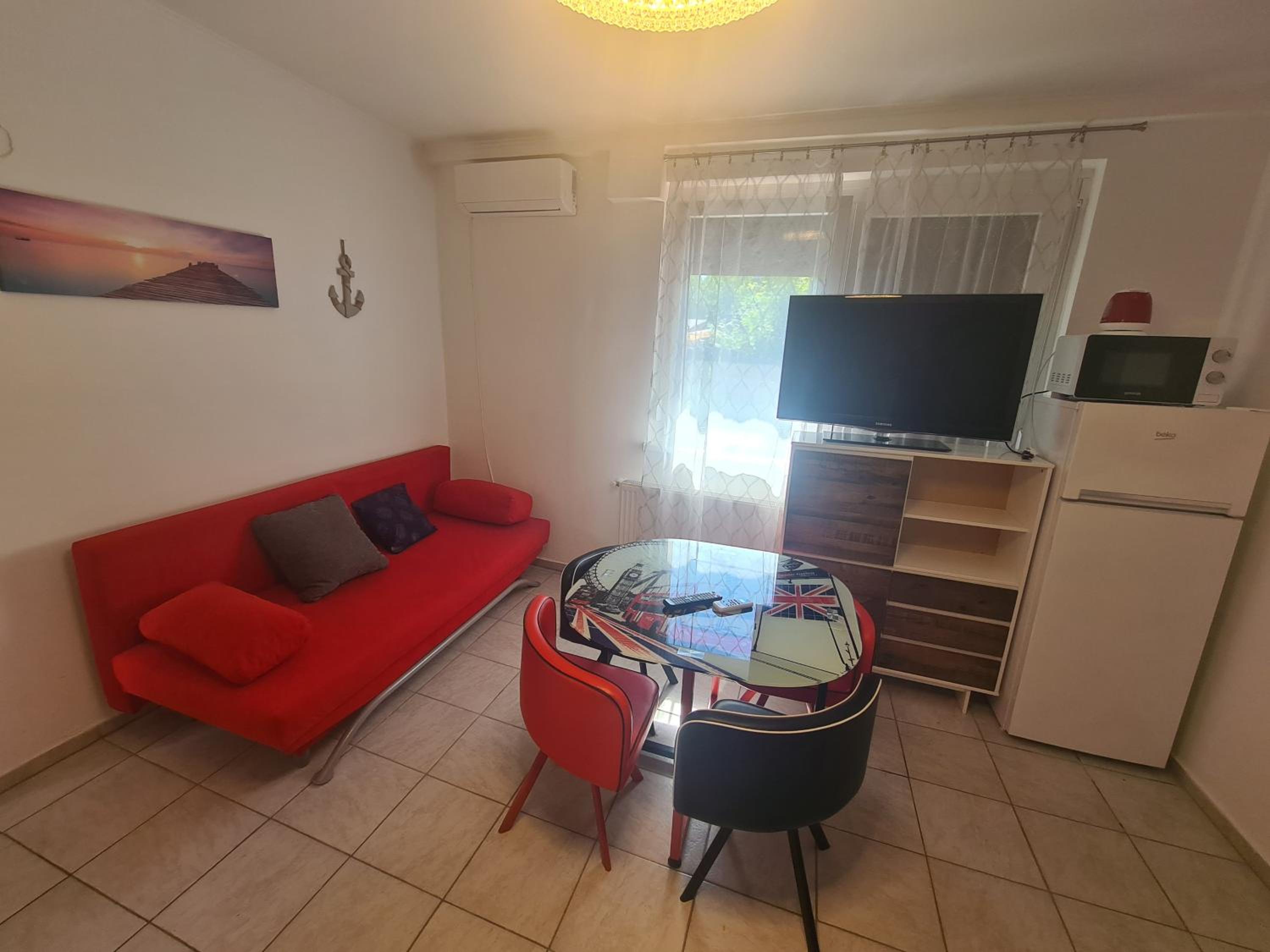 Apartment - Ground Floor - Photo 9