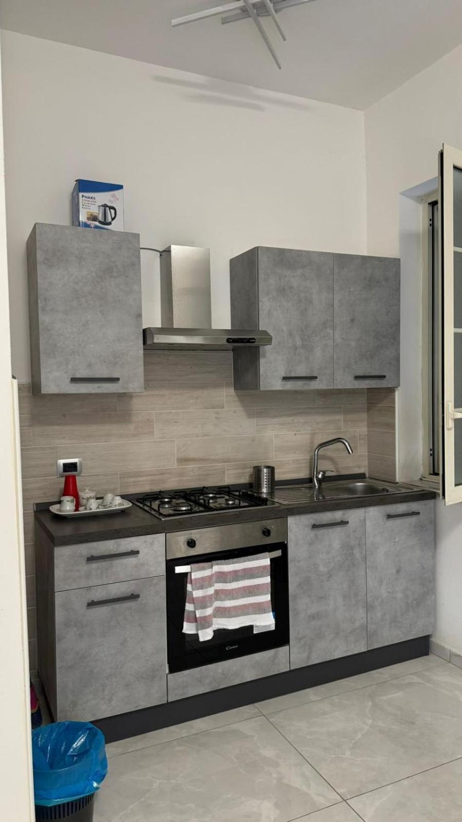 Apartment photo 2