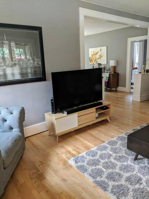 One-Bedroom House photo 1