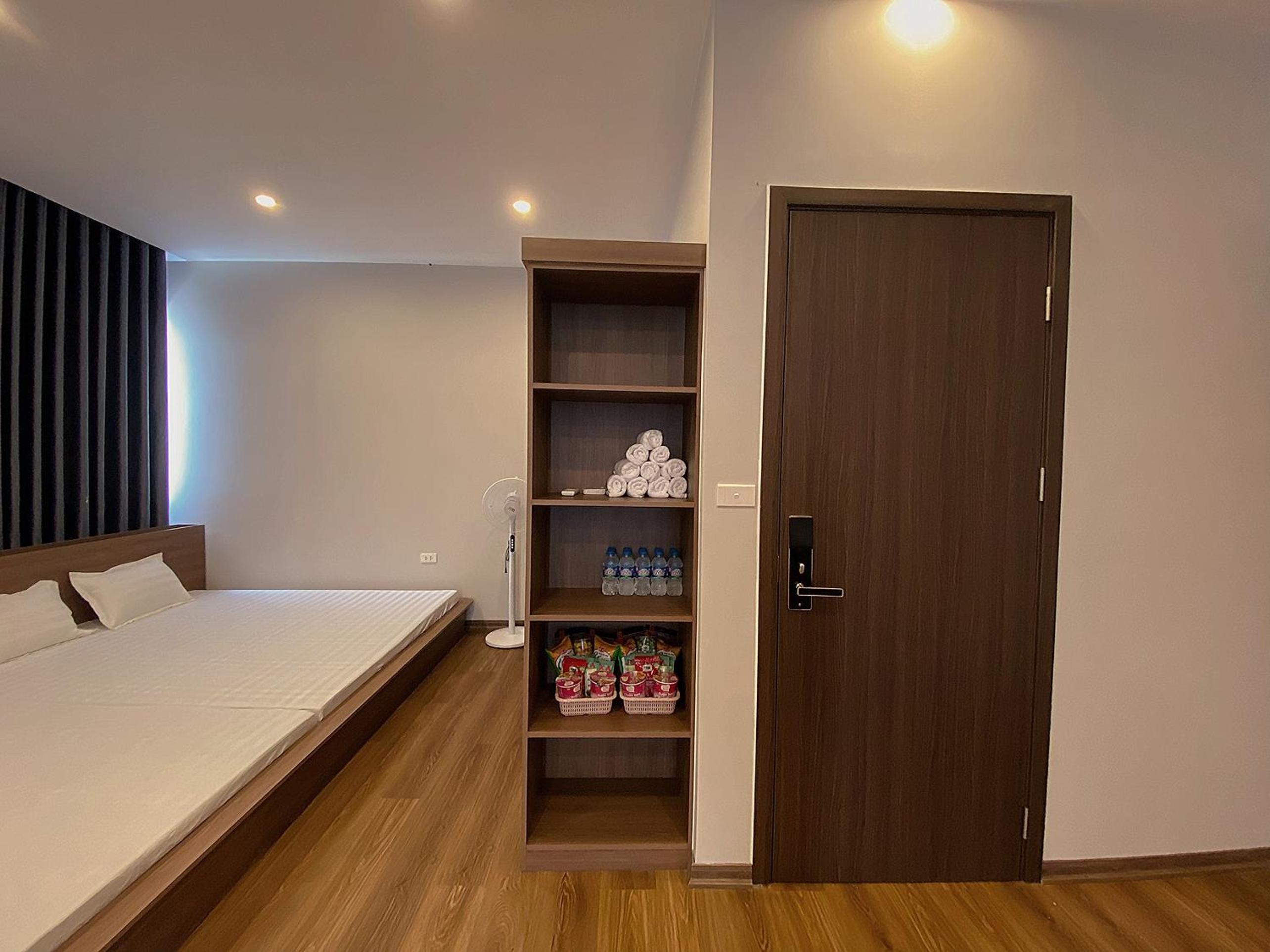 6-Bed Mixed Dormitory Room photo 3