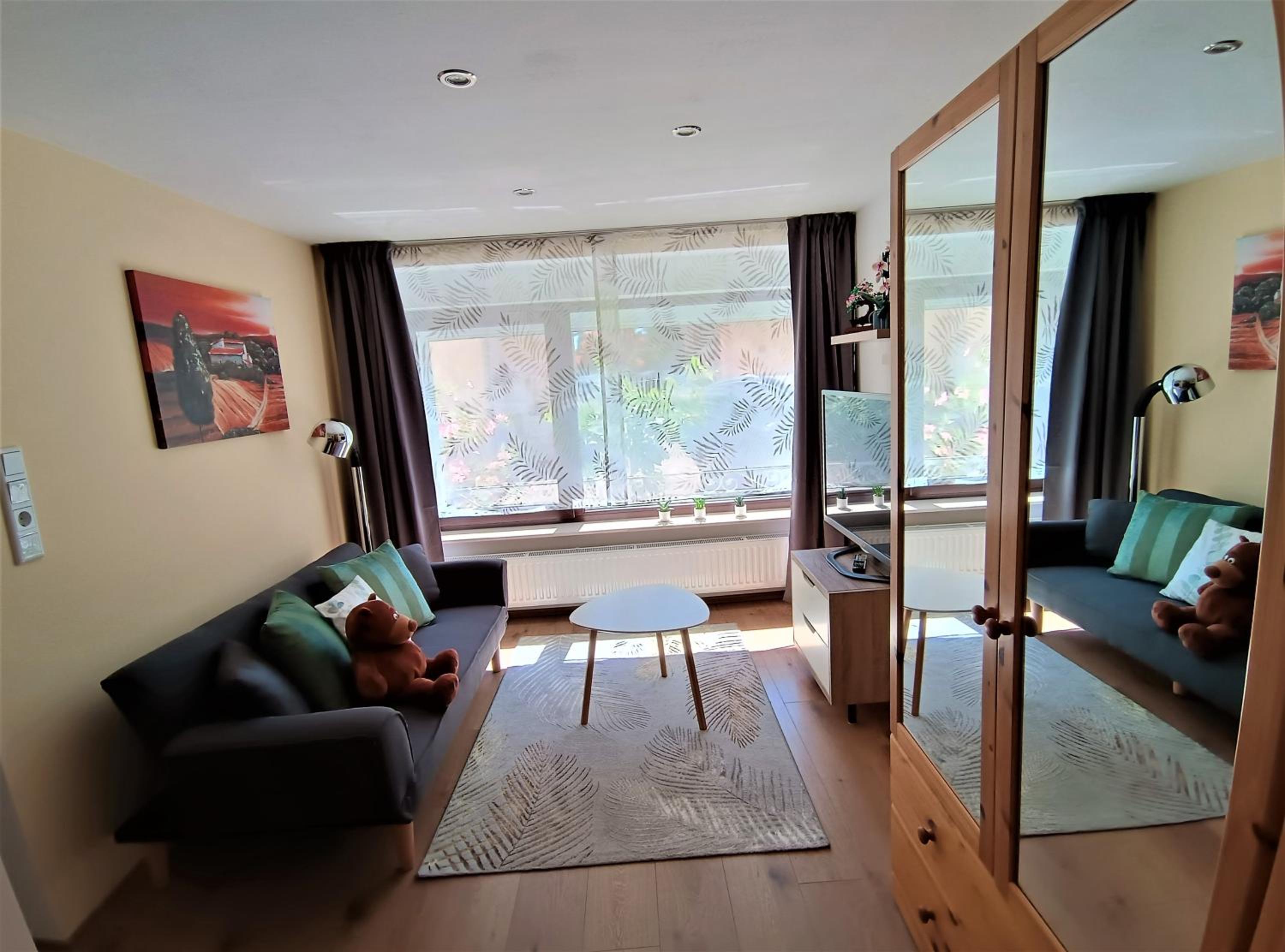 One-Bedroom Apartment photo 3