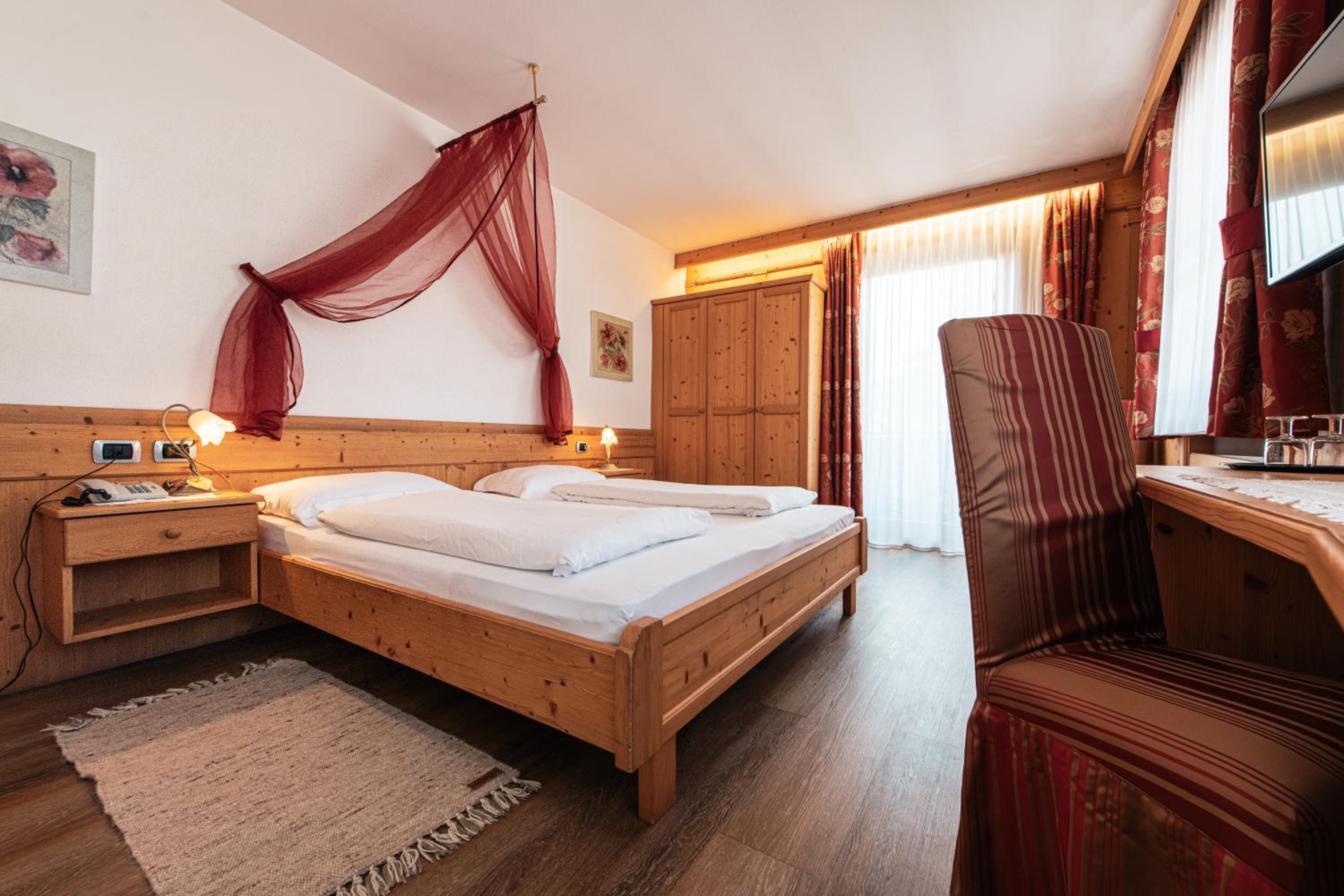 Deluxe Double Room photo 3