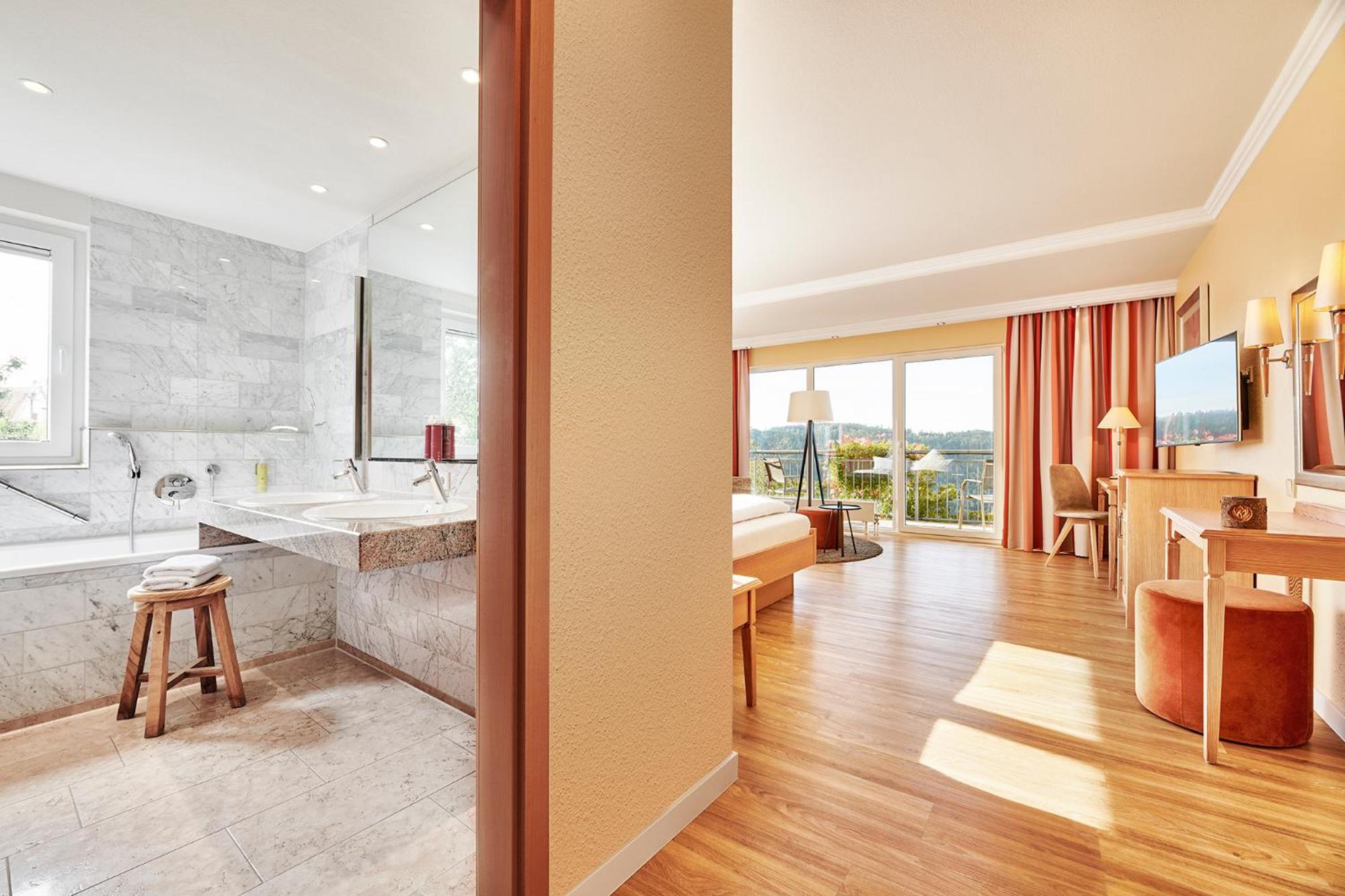Classic Double Room with Balcony