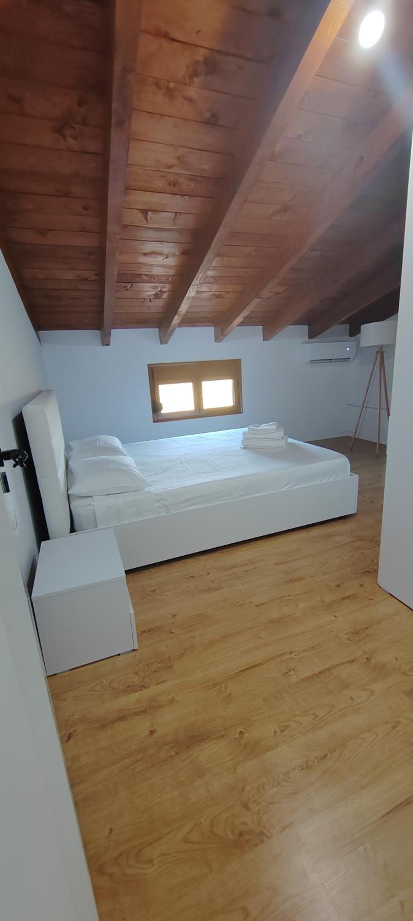 One-Bedroom House photo 1