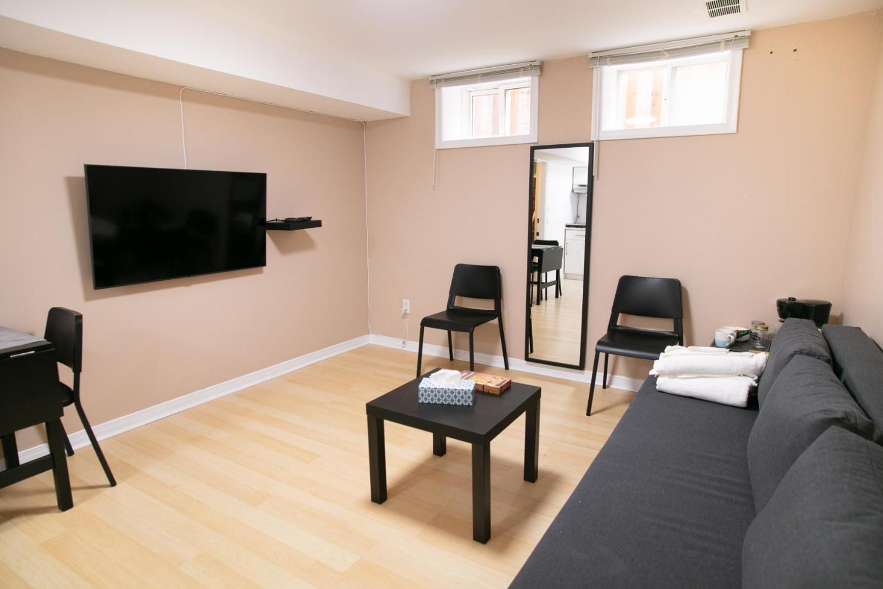 One-Bedroom House photo 2