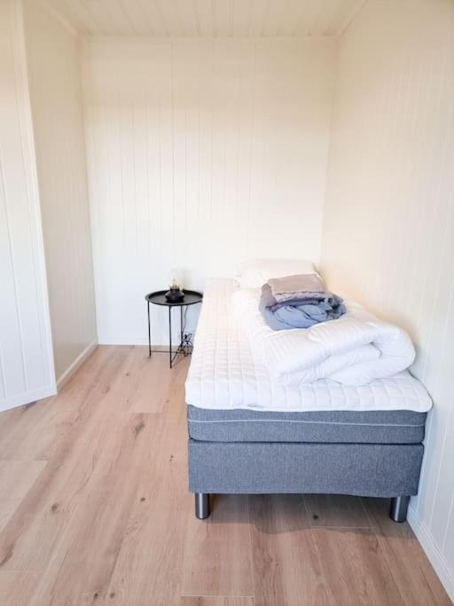 Seven-Bedroom House photo 3