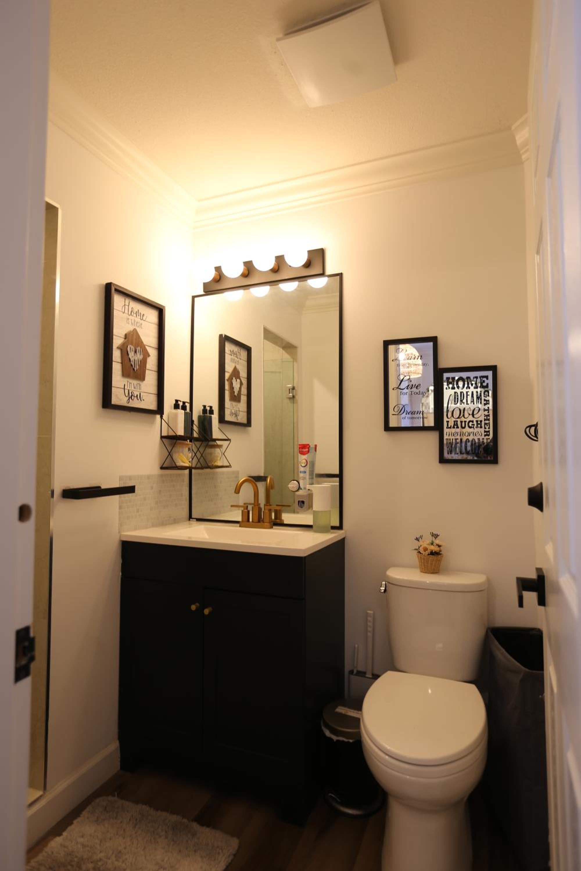 Double Room with Private Bathroom photo 3