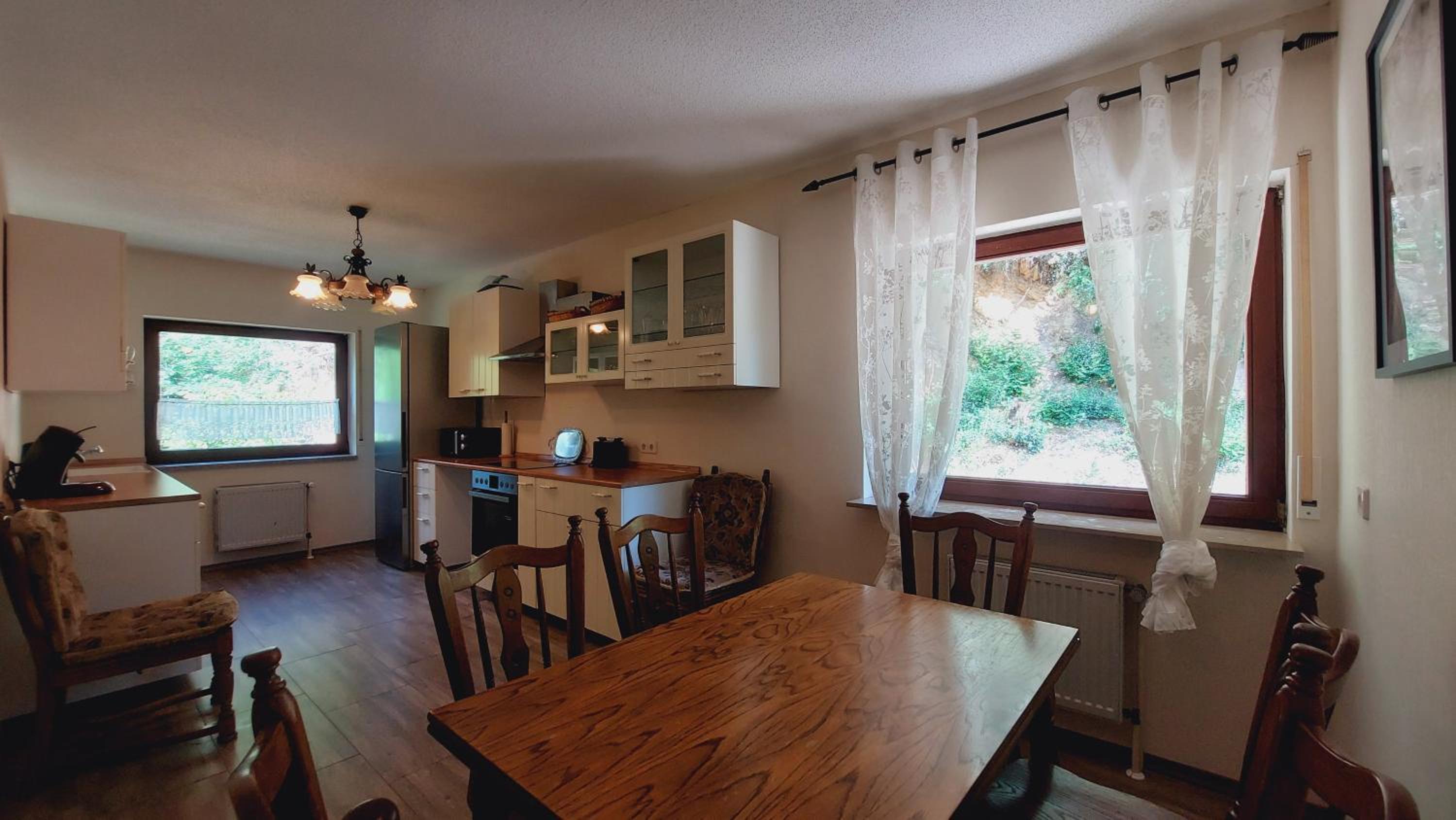 Apartment with Lake View - Photo 10