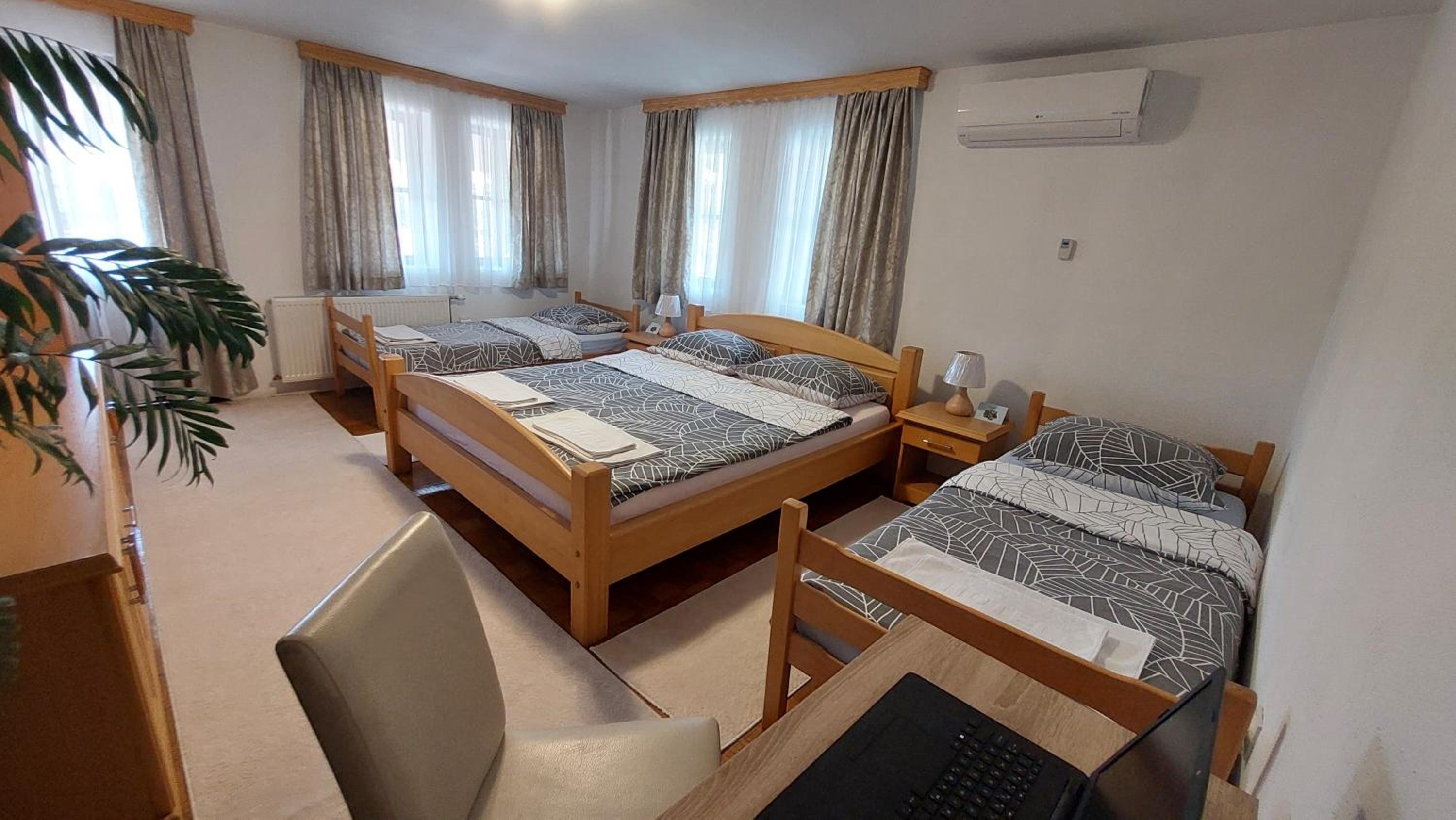 Triple Room with Terrace photo 3