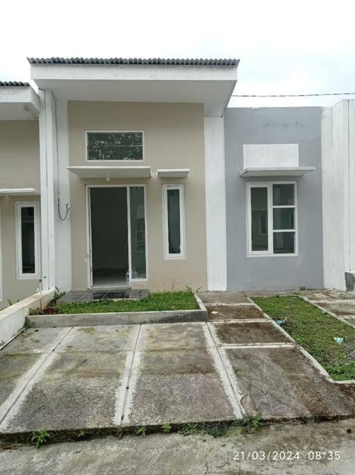 Two-Bedroom House photo 2