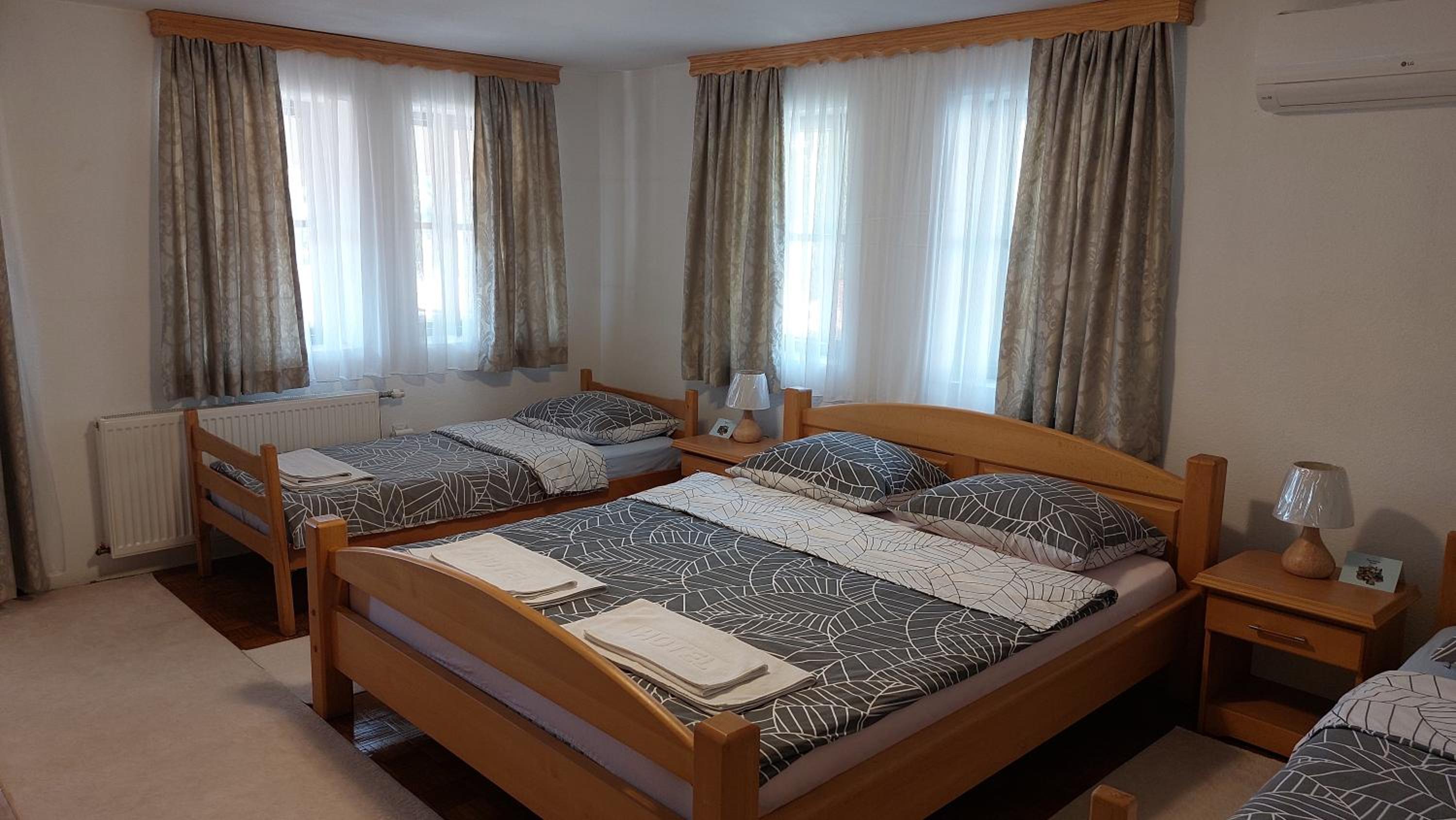 Triple Room with Terrace photo 1