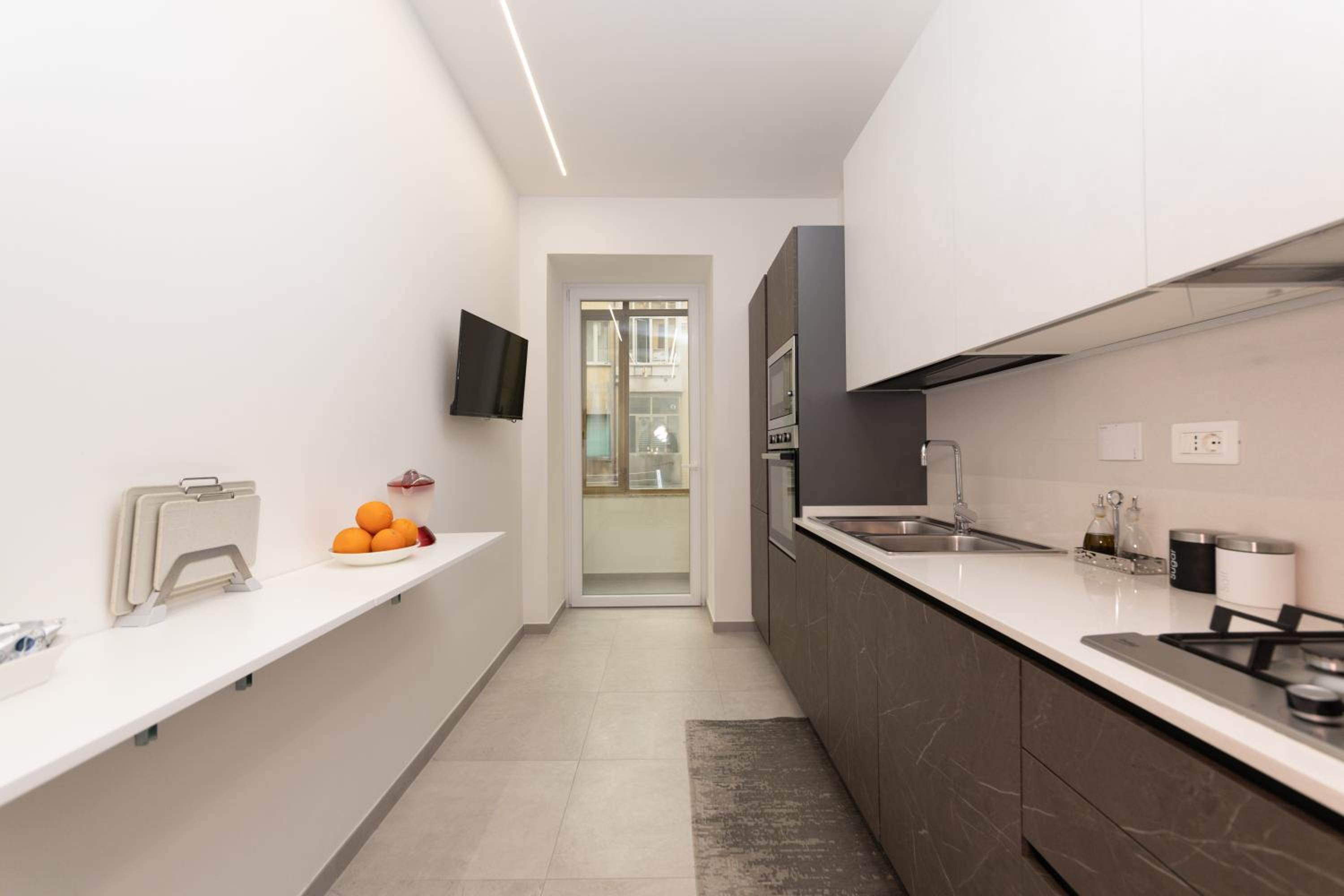 Three-Bedroom Apartment photo 2