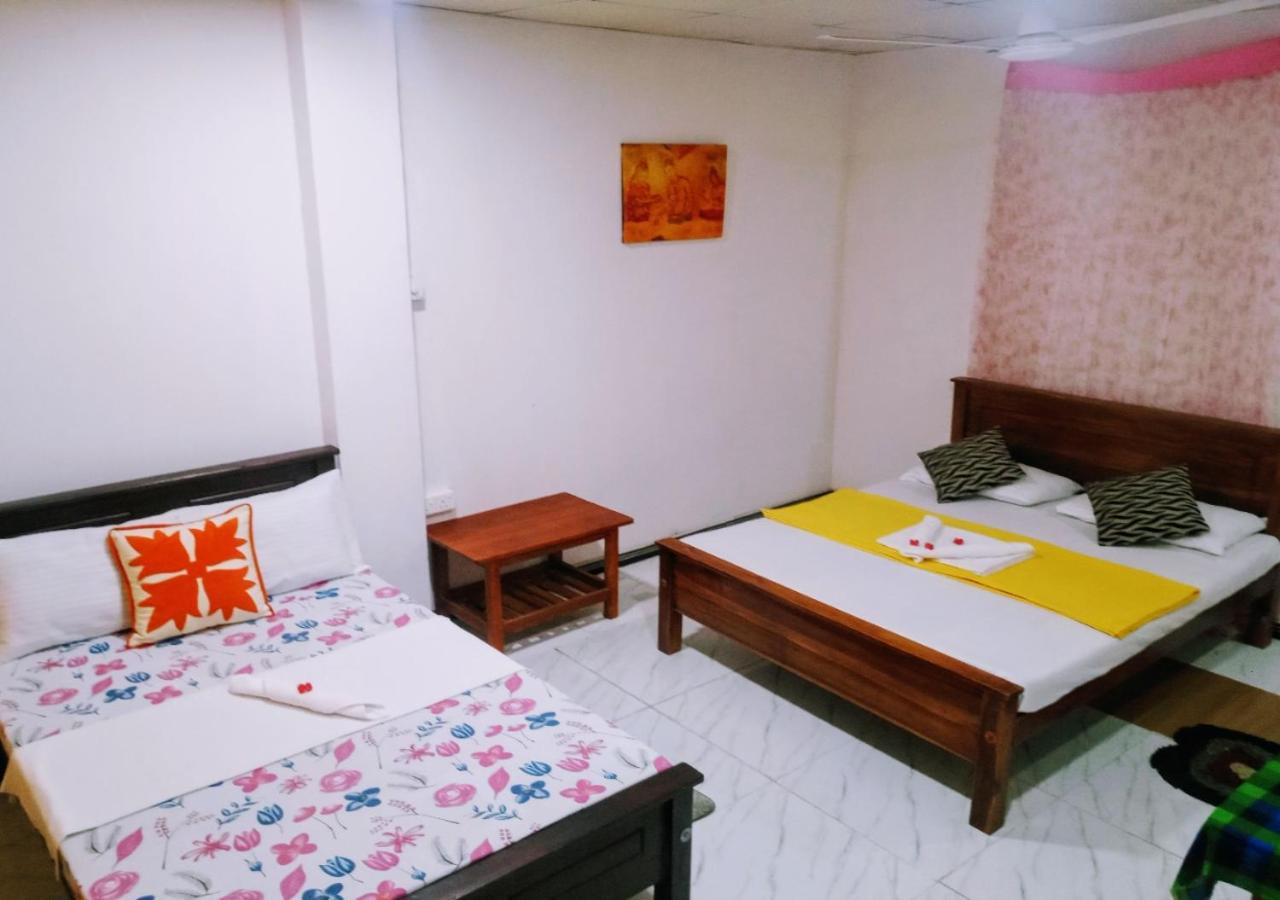 Deluxe Double Room with Extra Bed photo 3