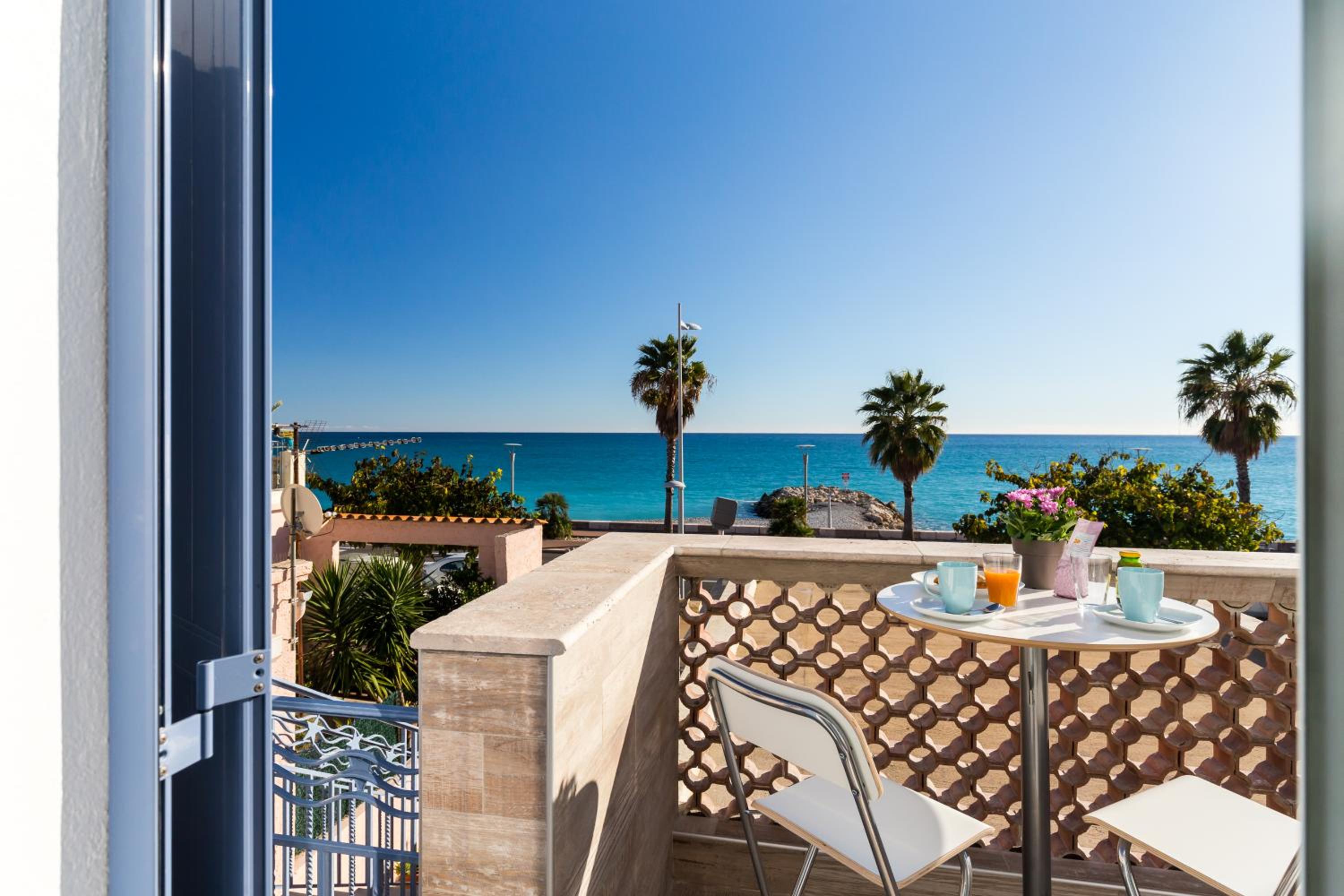 Studio Apartment with Sea View photo 2