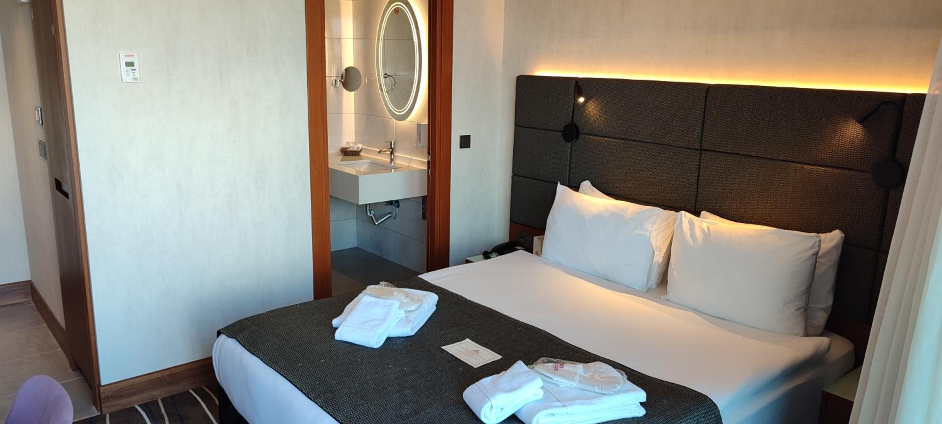 Premium Balcony Room