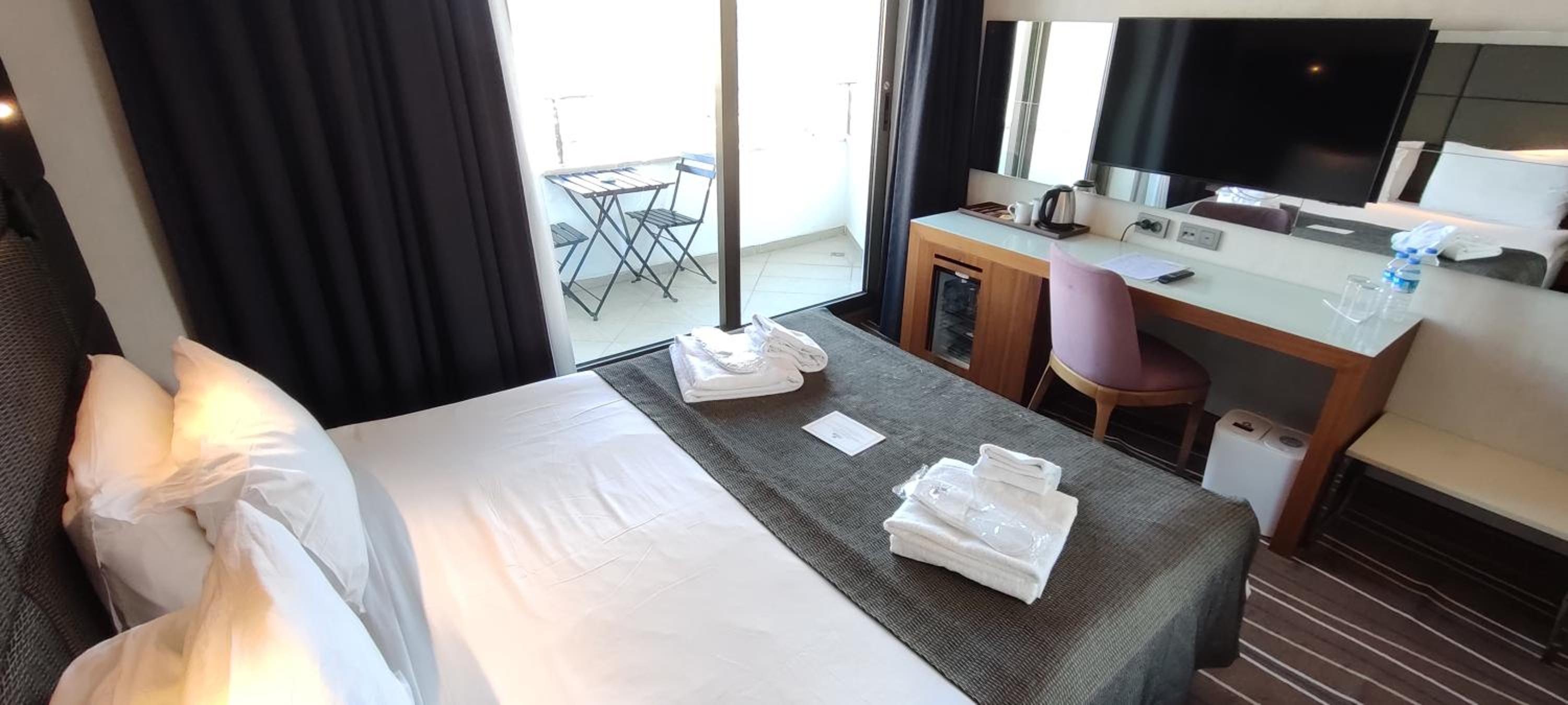 Deluxe Bosphorus Balcony Room