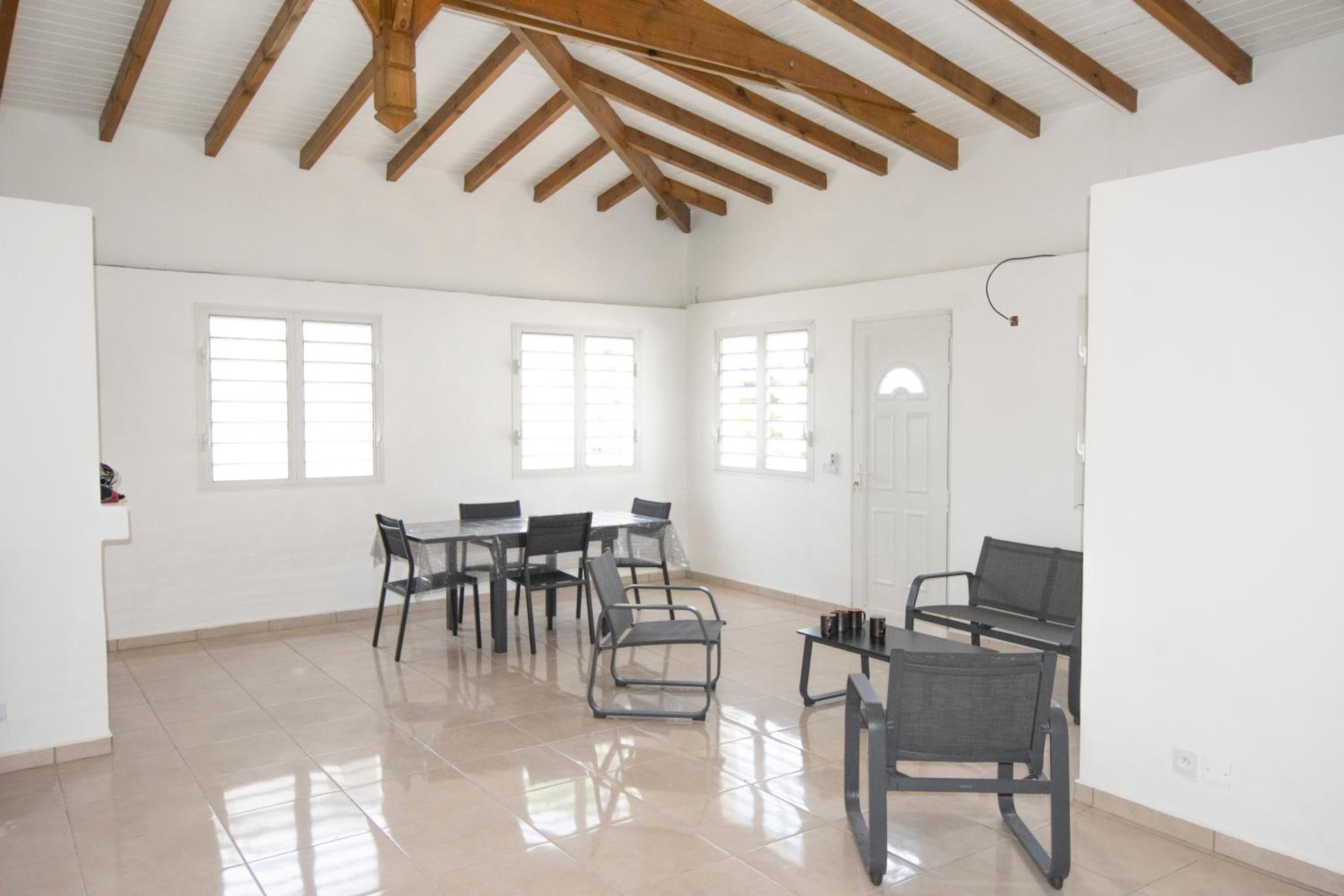 Three-Bedroom House photo 1