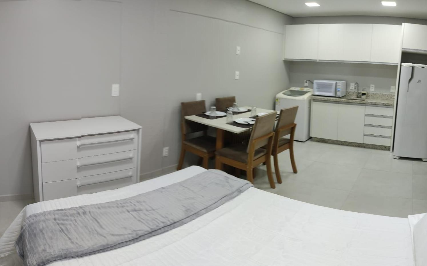 One-Bedroom Apartment photo 3