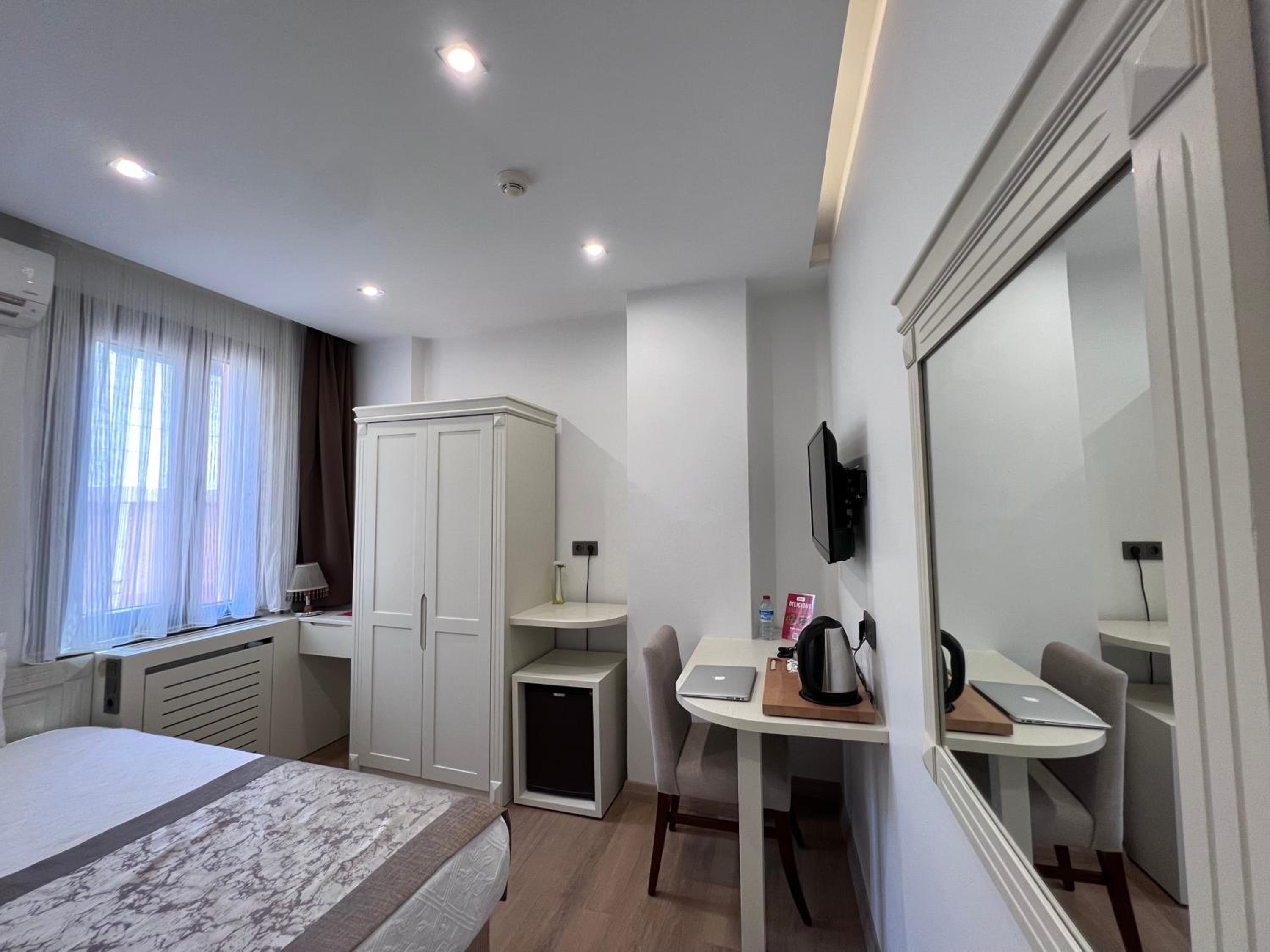 Single Room photo 3
