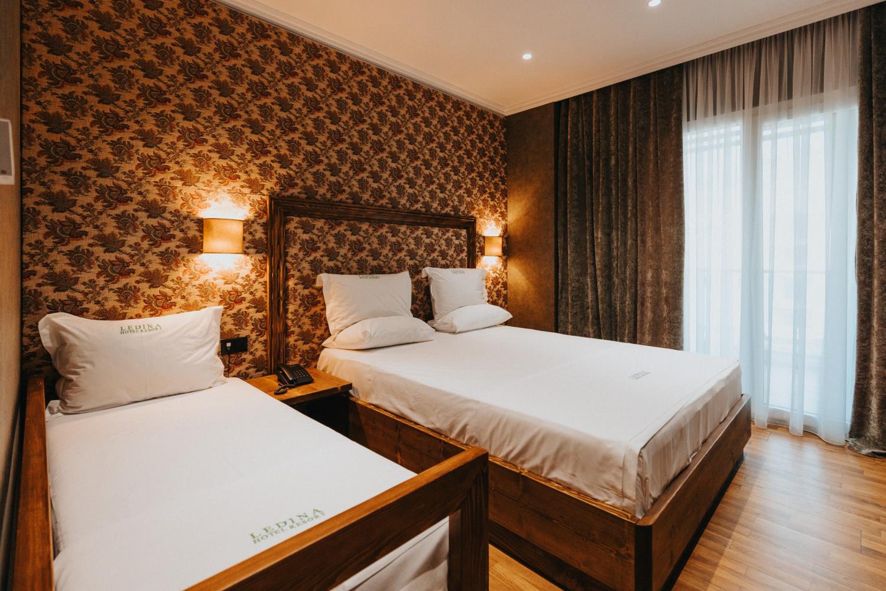Superior Triple Room photo 2