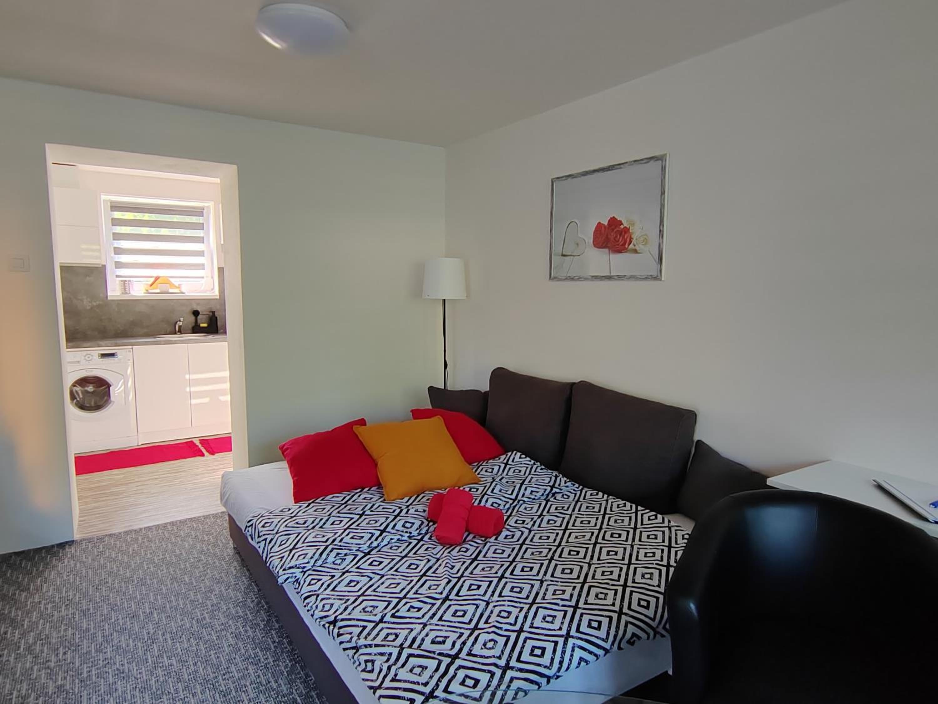 One-Bedroom Apartment photo 3