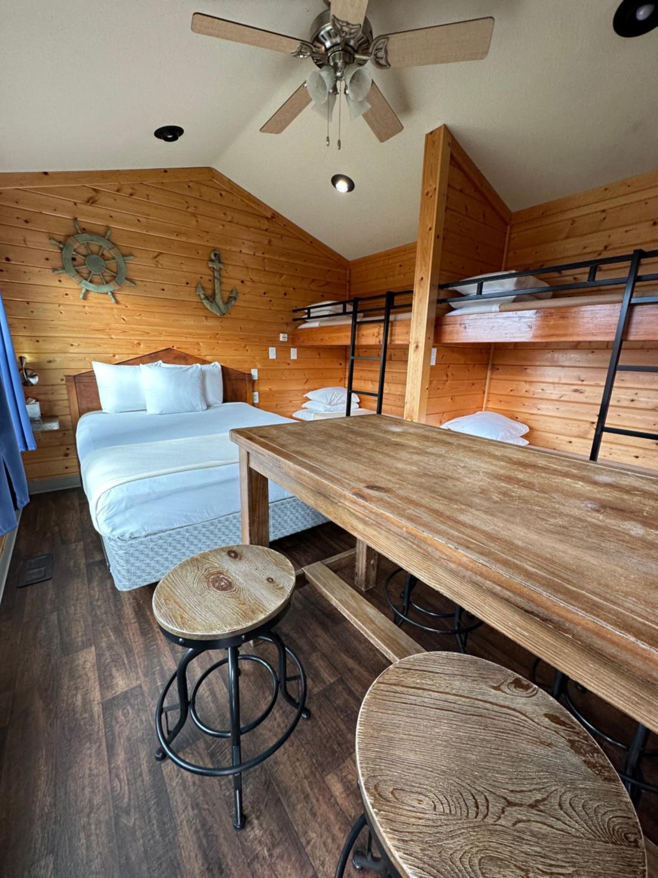 Bunkhouse Cabin photo 1