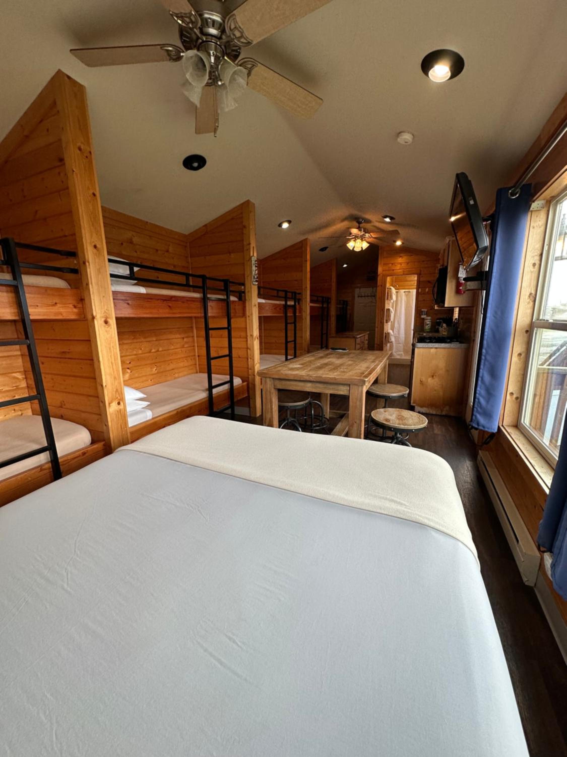Bunkhouse Cabin photo 3