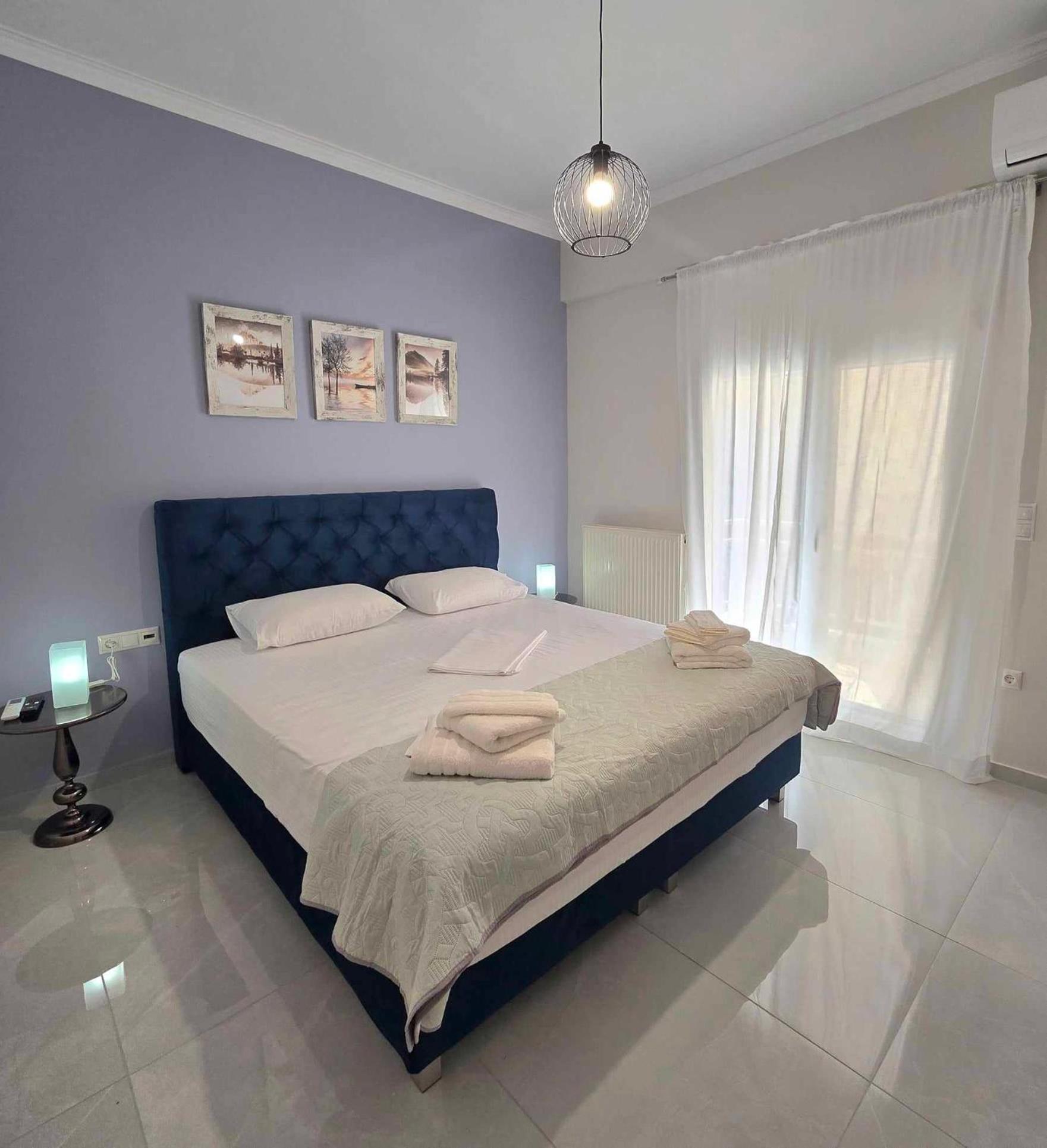 Two-Bedroom Apartment with Balcony photo 3