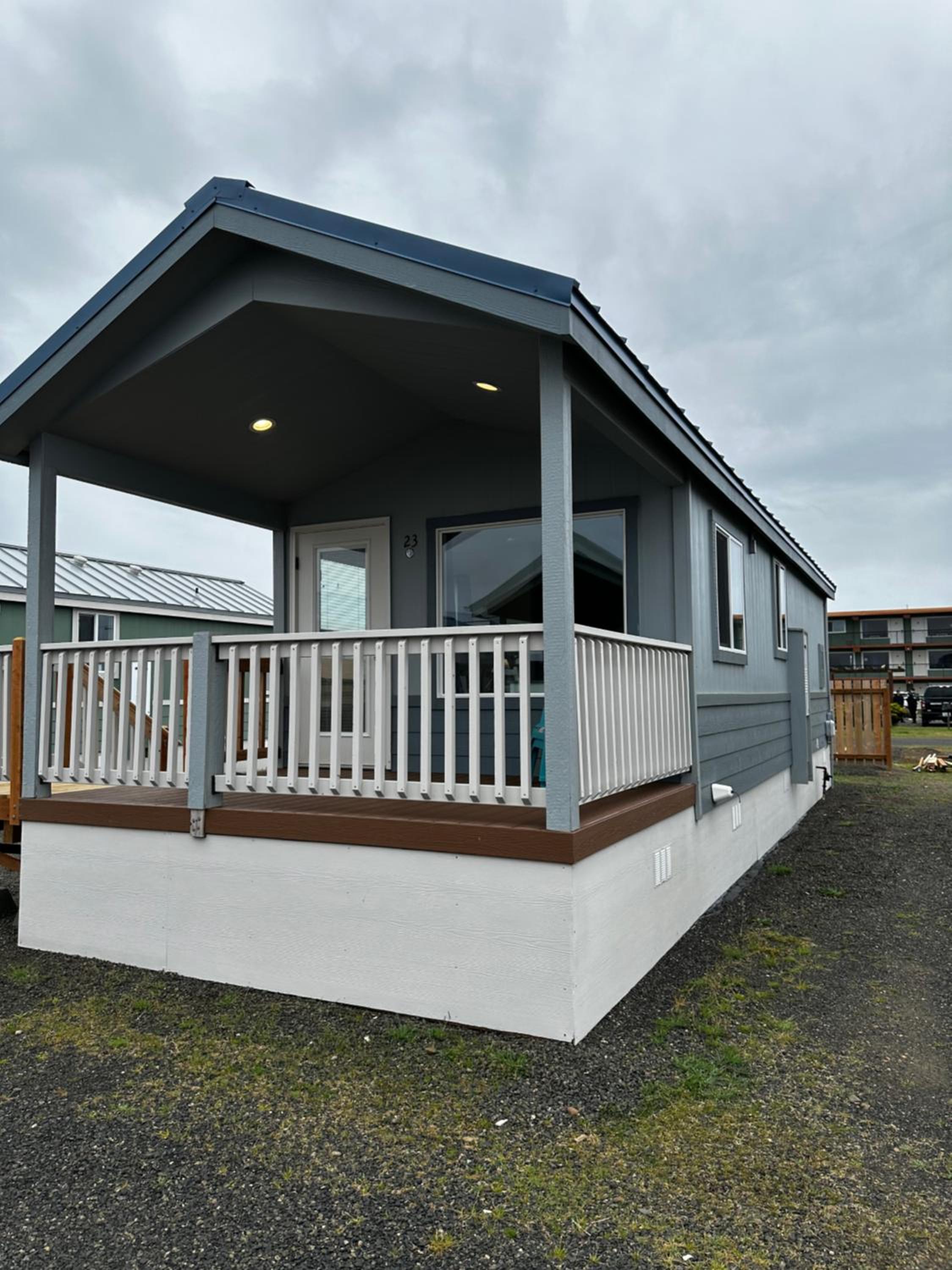 One Bedroom Family Cabin with Kitchen photo 3