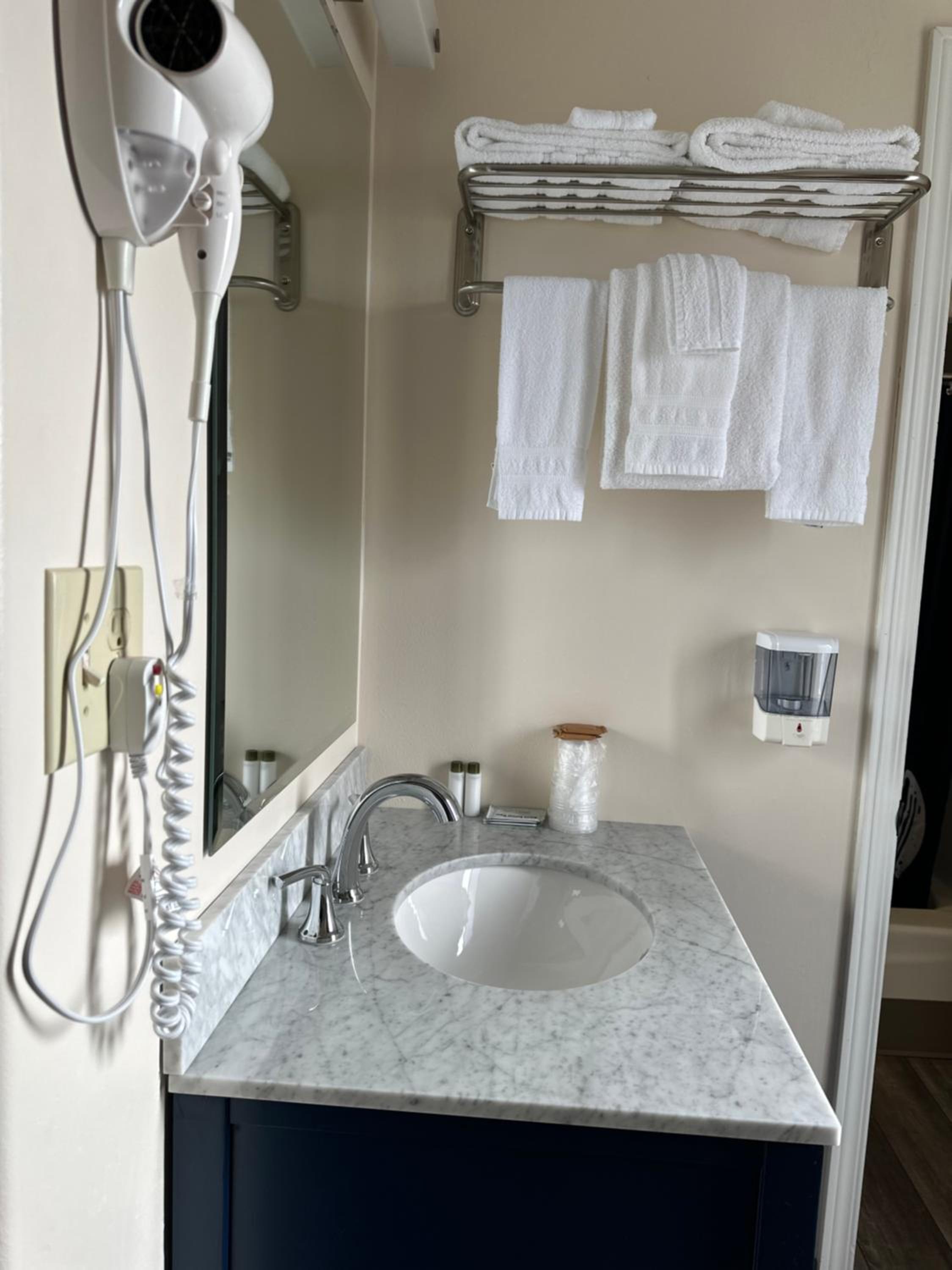 Double Queen Suite photo 3
