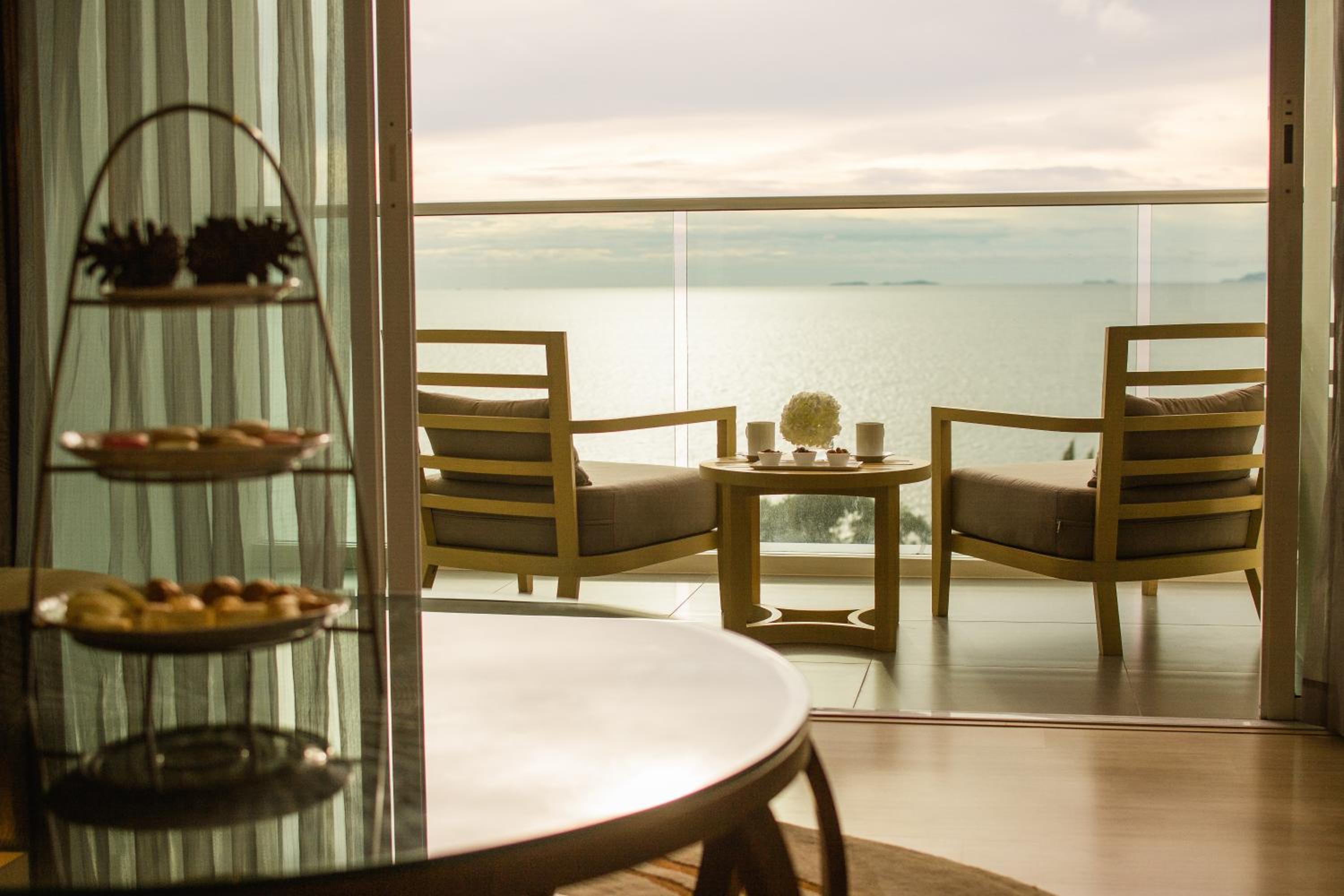 Executive Suite with Sea View - Photo 4