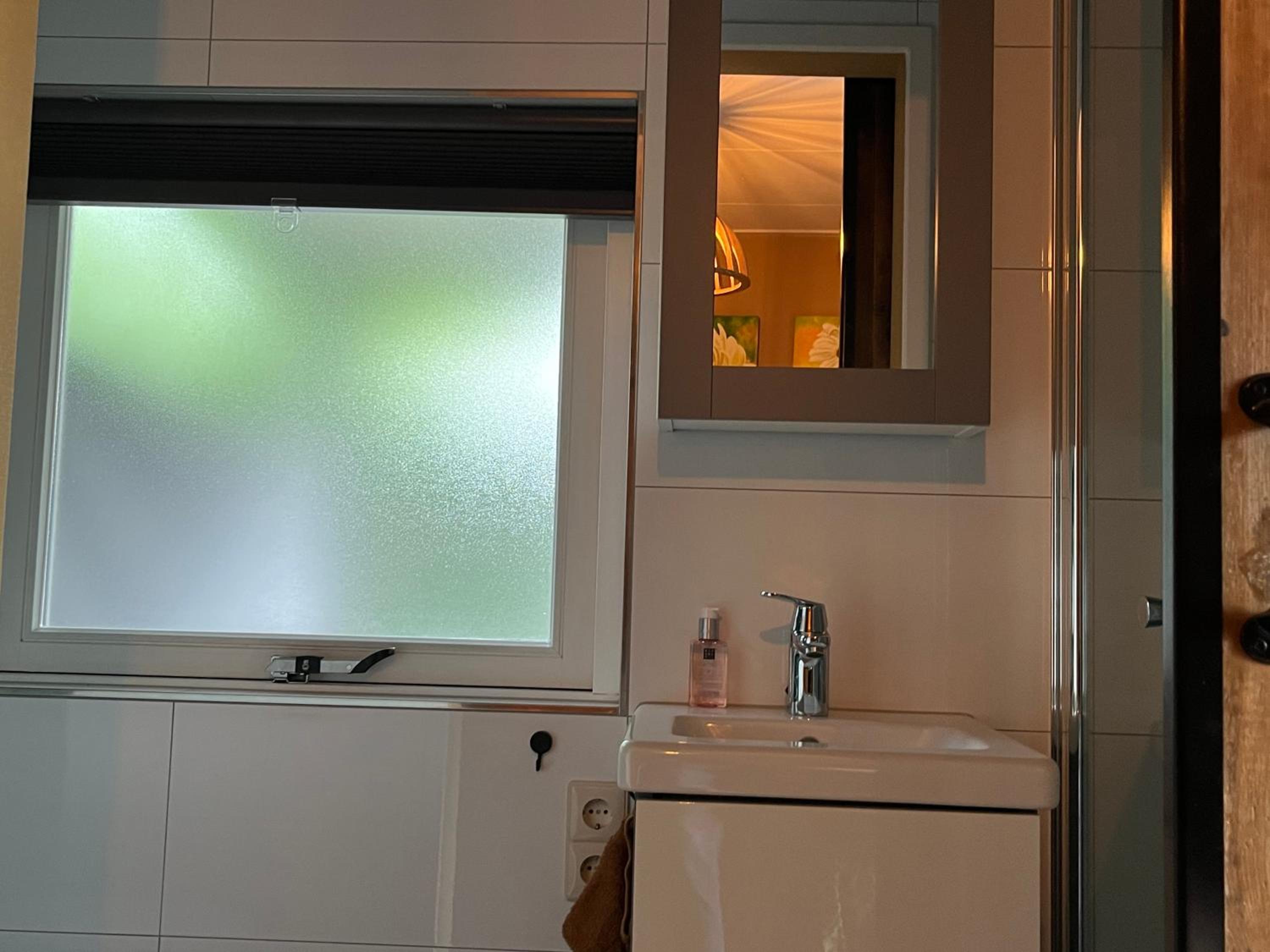 Double Room with Private Bathroom photo 3