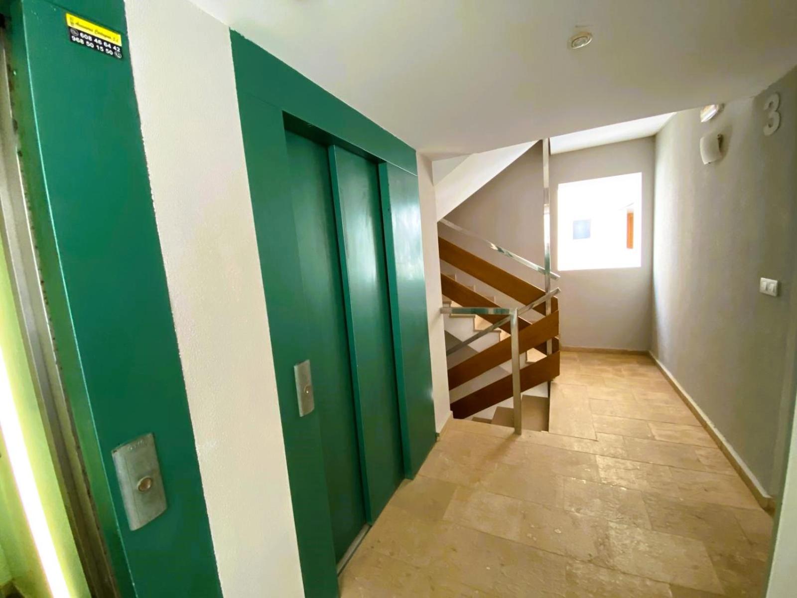 One-Bedroom Apartment with Balcony and Sea View photo 2