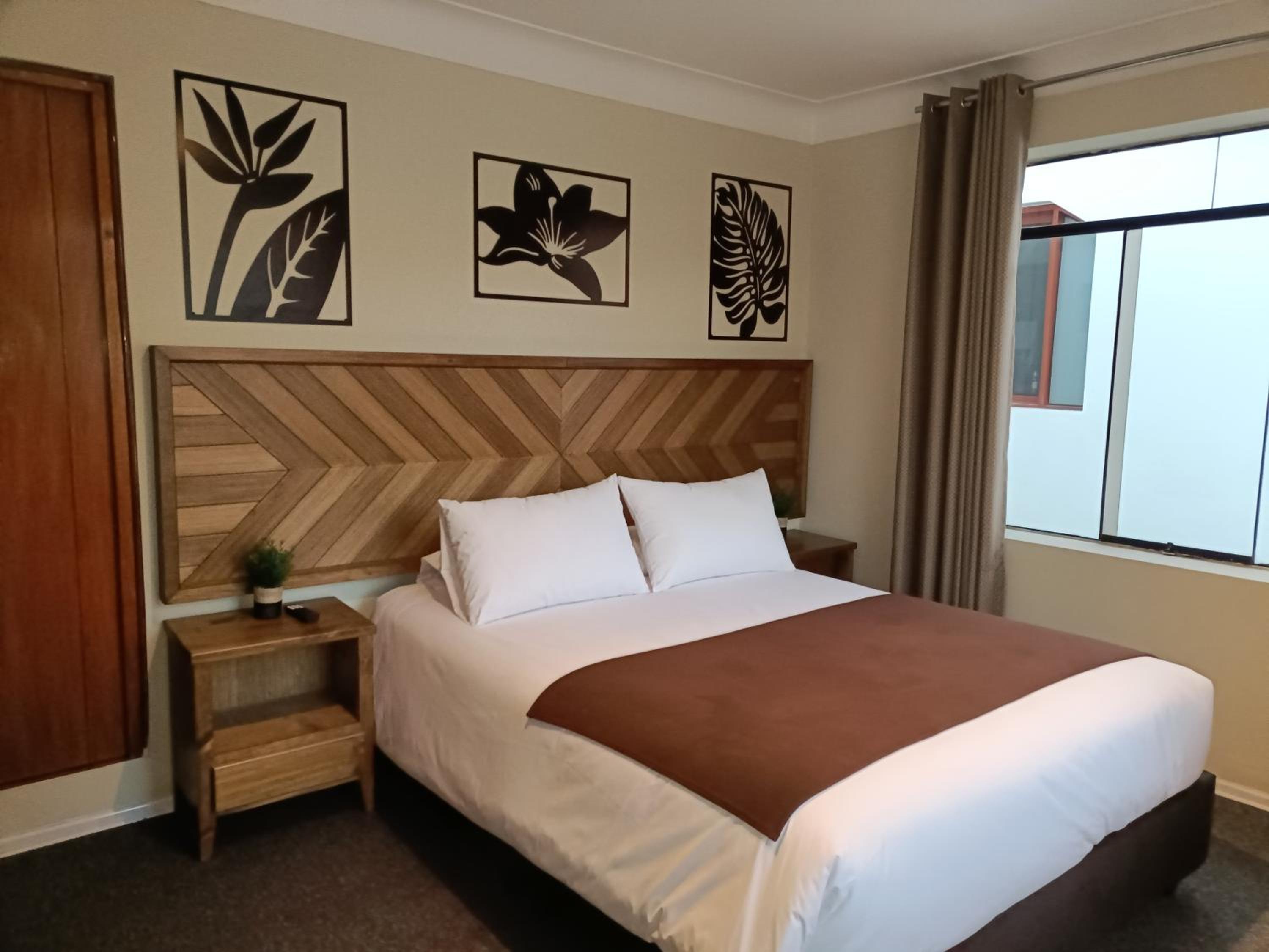 Queen Room