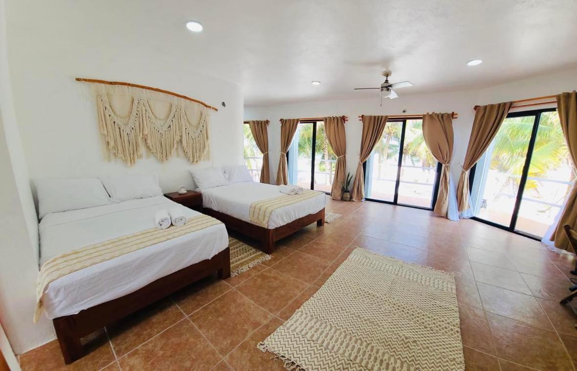 Three-Bedroom Villa photo 1