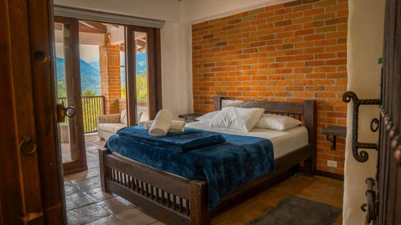 Deluxe Double Room with Balcony photo 1
