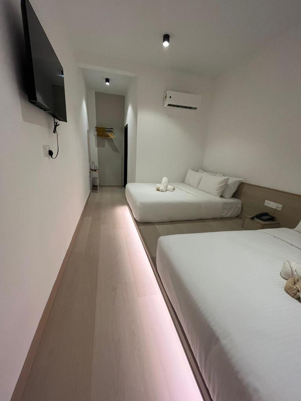 Triple Room - Photo 1