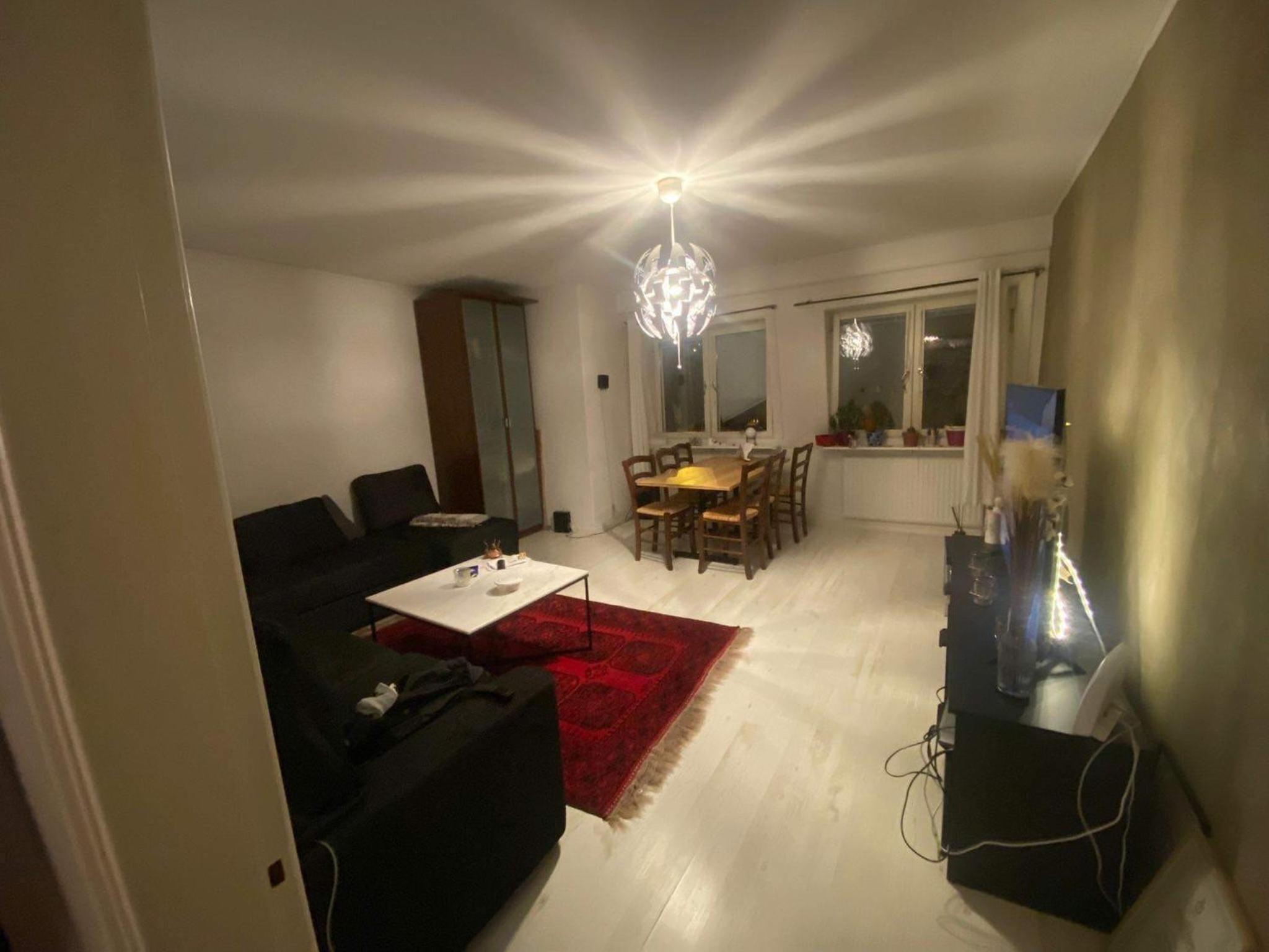One-Bedroom Apartment photo 1