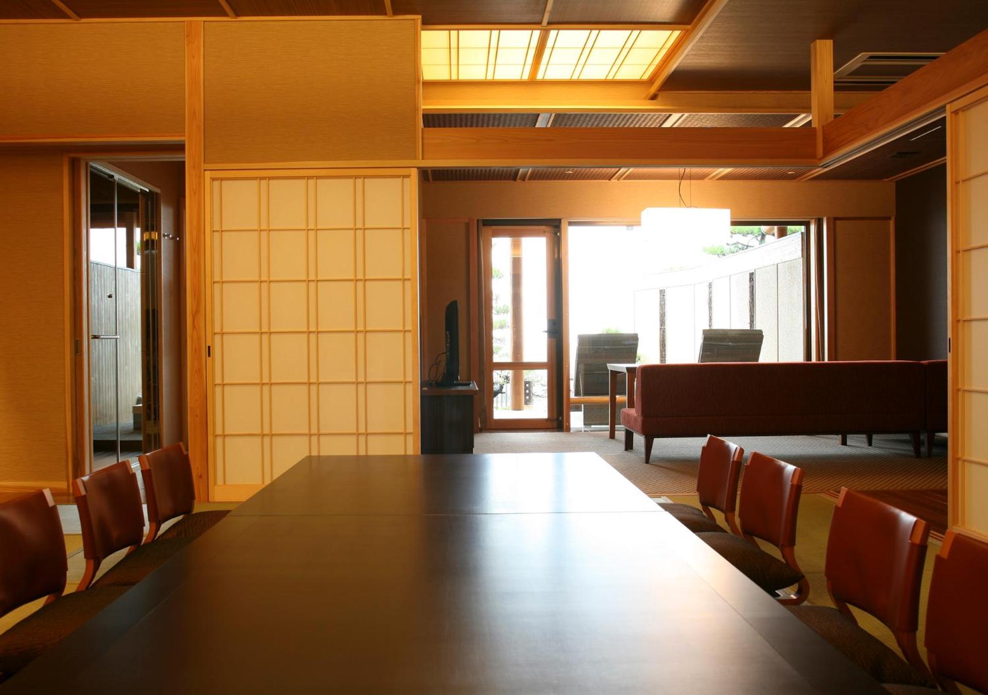 Japanese Western Suite with Open Air Bath Type A - Non-Smoking (1st Floor) - Photo 3