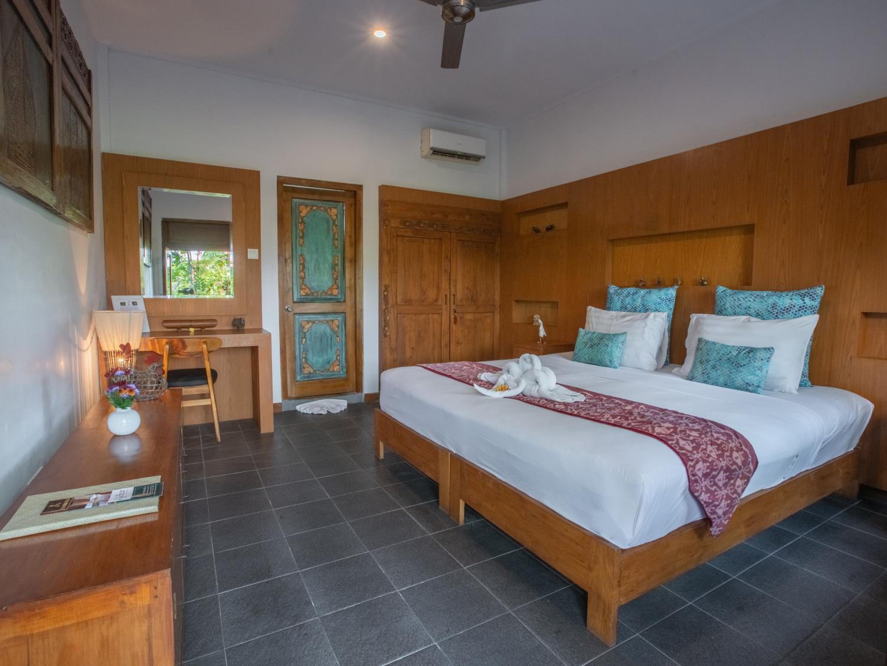 Villa photo 3